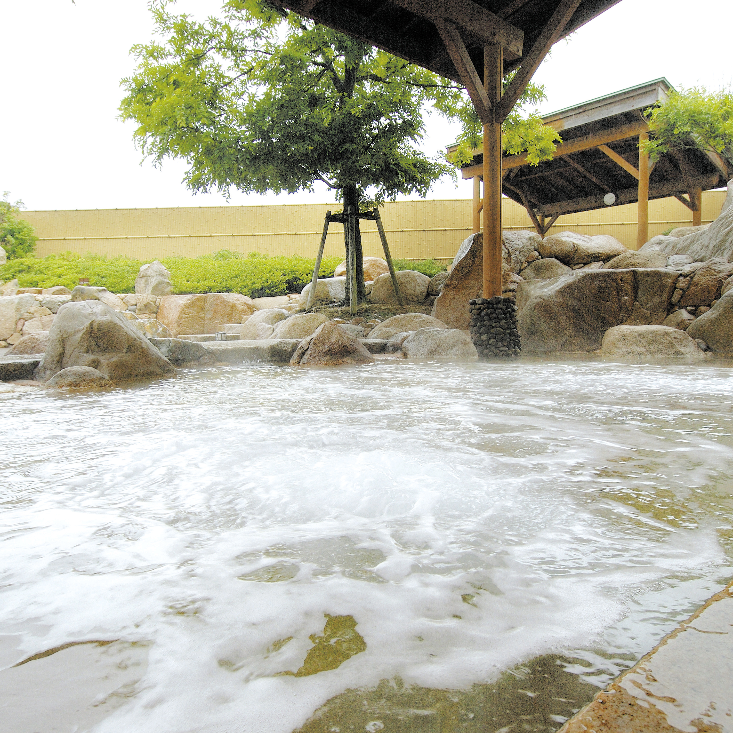 大浴場『天然温泉 琴弾廻廊』の潮風呂