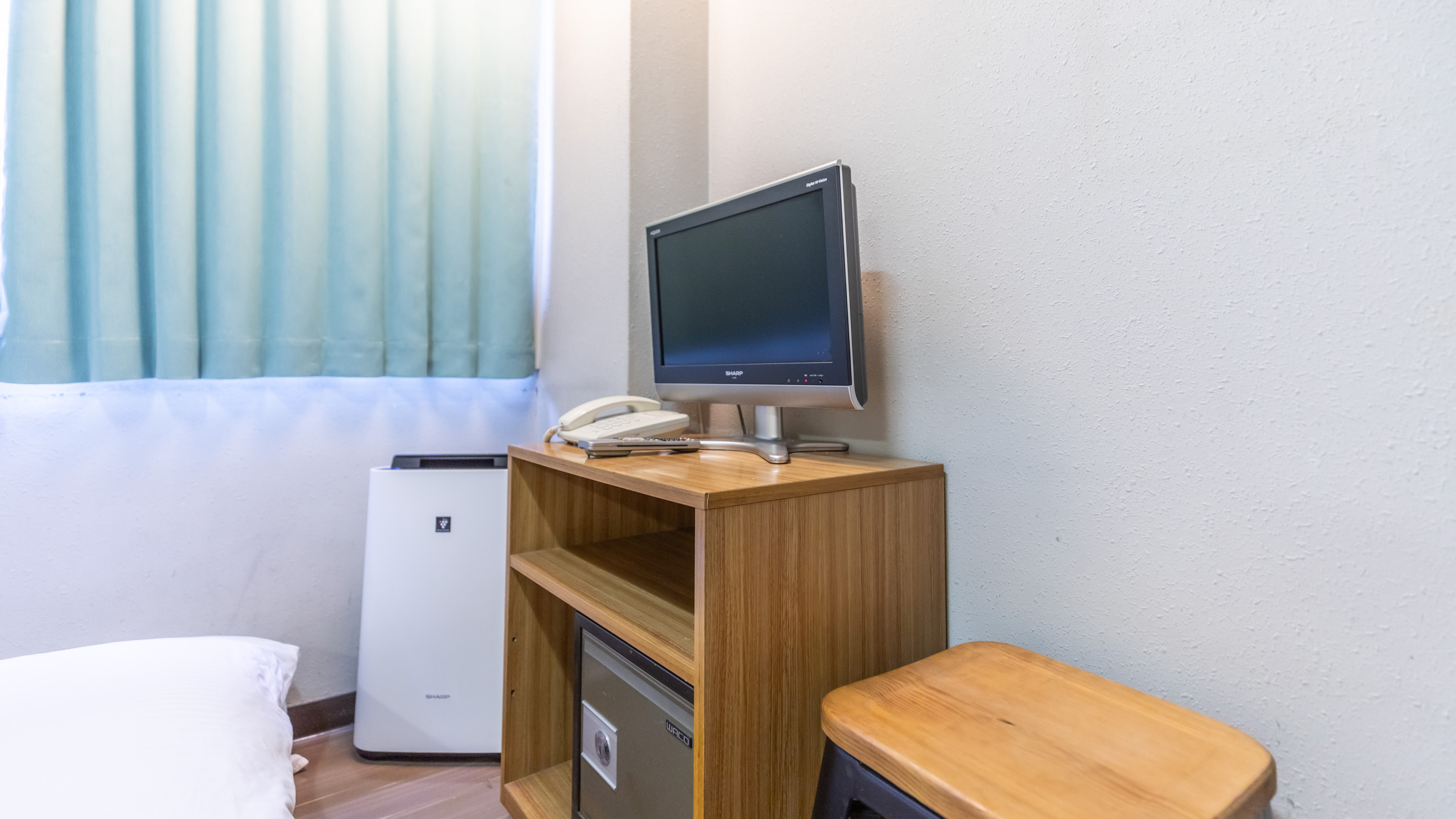 【禁煙】ツインルーム（バス・トイレ共用）