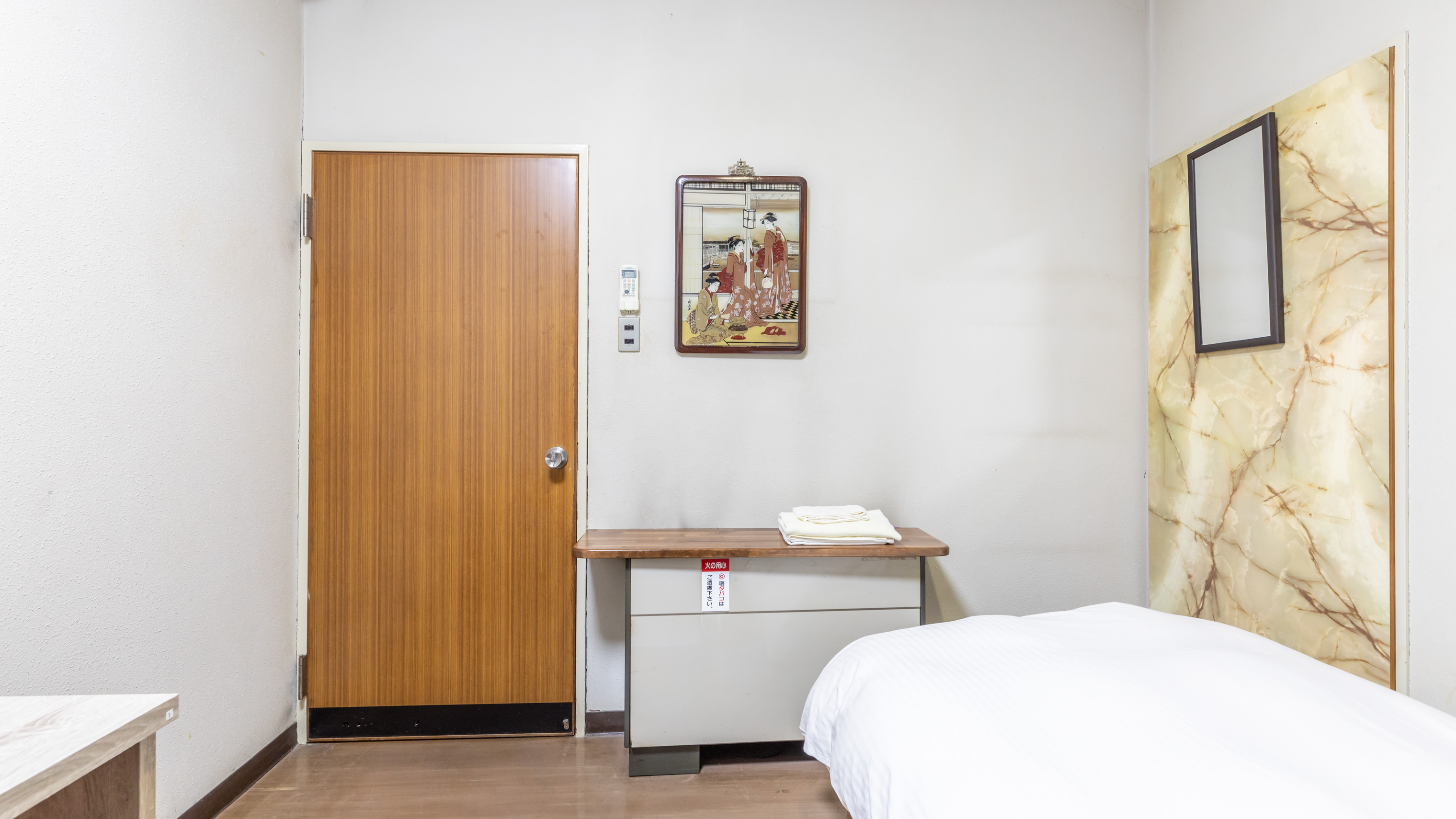 【禁煙】シングルルーム（バス・トイレ共用）