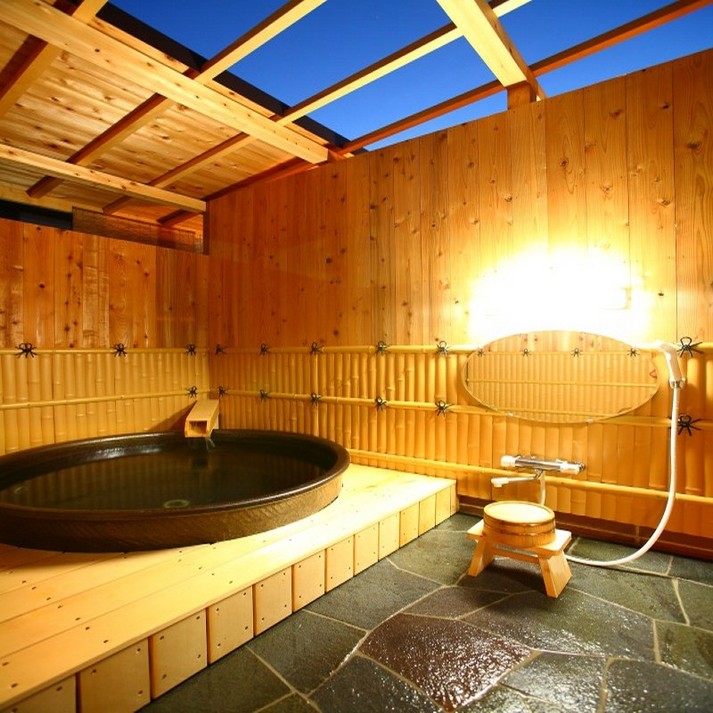 Open-air bath