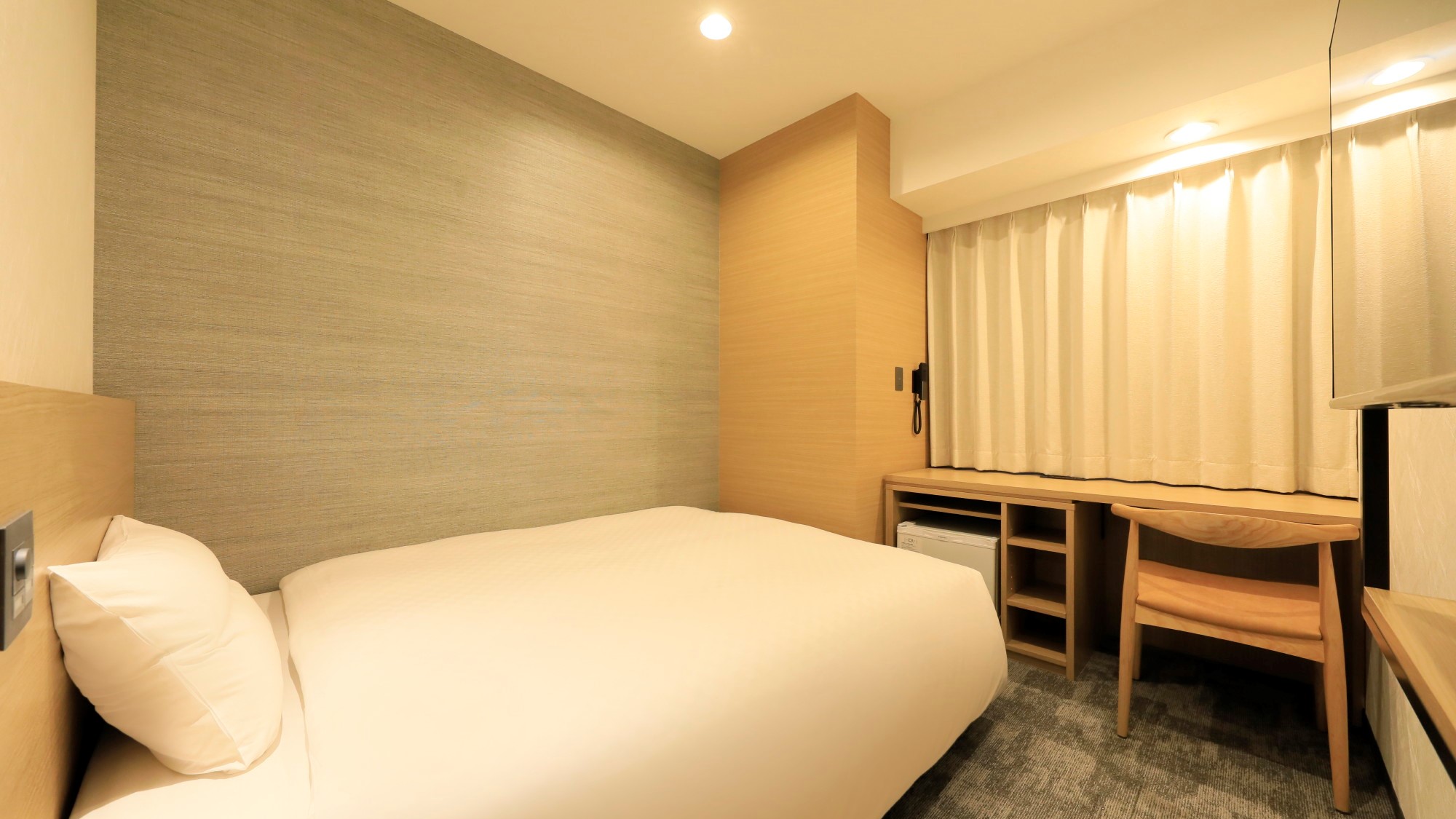 シングル(14㎡ / 140cmサイズベッド)