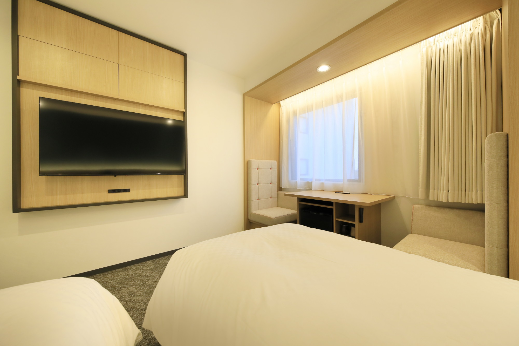 ツイン(19㎡ / 100cmサイズベッド)