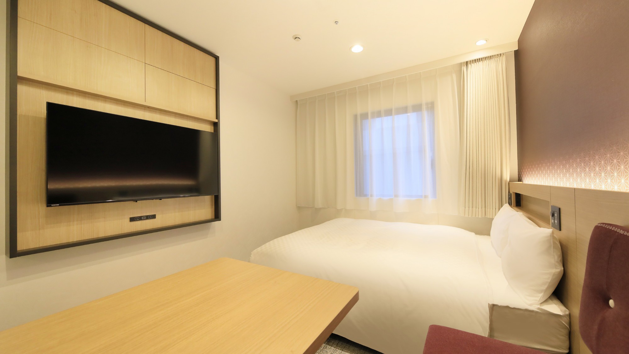 ダブル(15㎡ / 160cmサイズベッド)