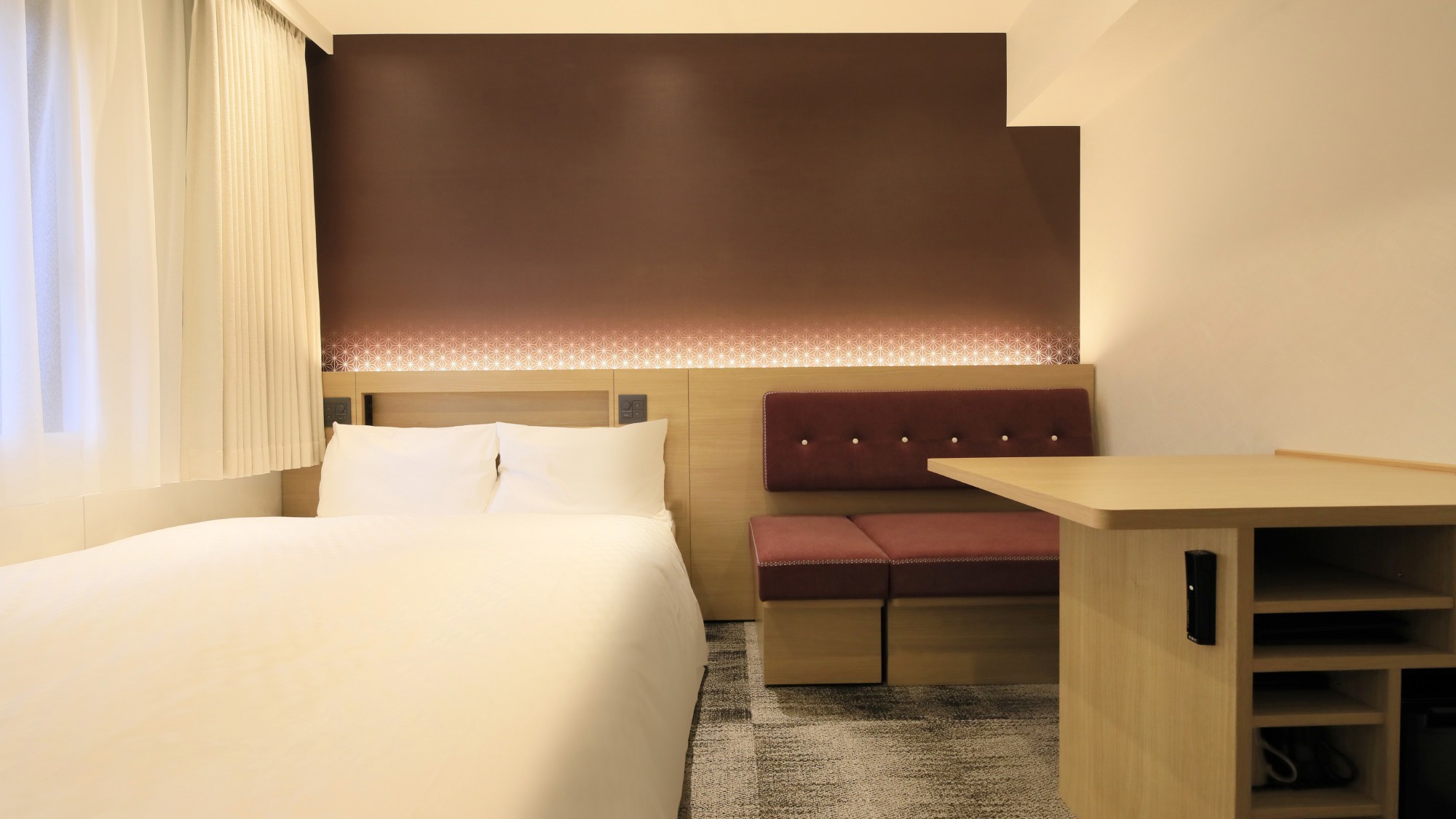 ダブル(15㎡ / 160cmサイズベッド)