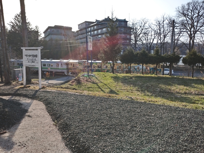 線路敷設風景　駅予定地