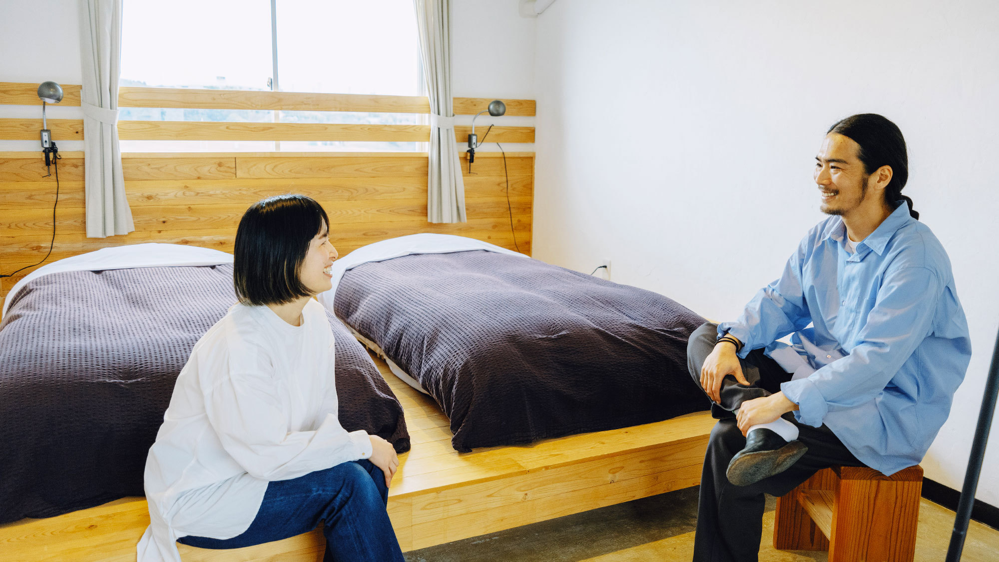 【ツインルーム】自然と距離が近くなるお部屋で、語らいのひと時をお過ごしください。