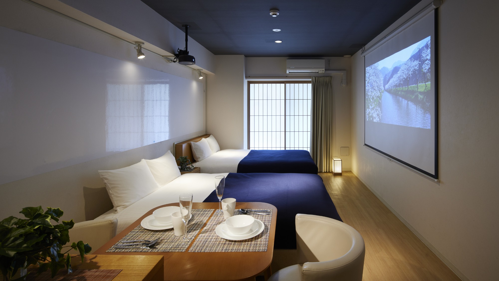 Theater Twin Room シアターツインルーム