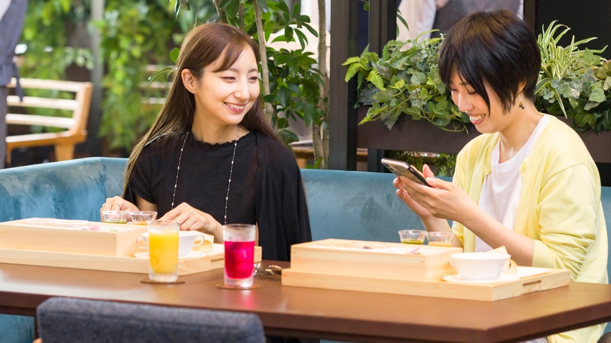 【ご朝食】思わず写真を撮りたくなる！見た目も鮮やかな「モーニングボックス」を。