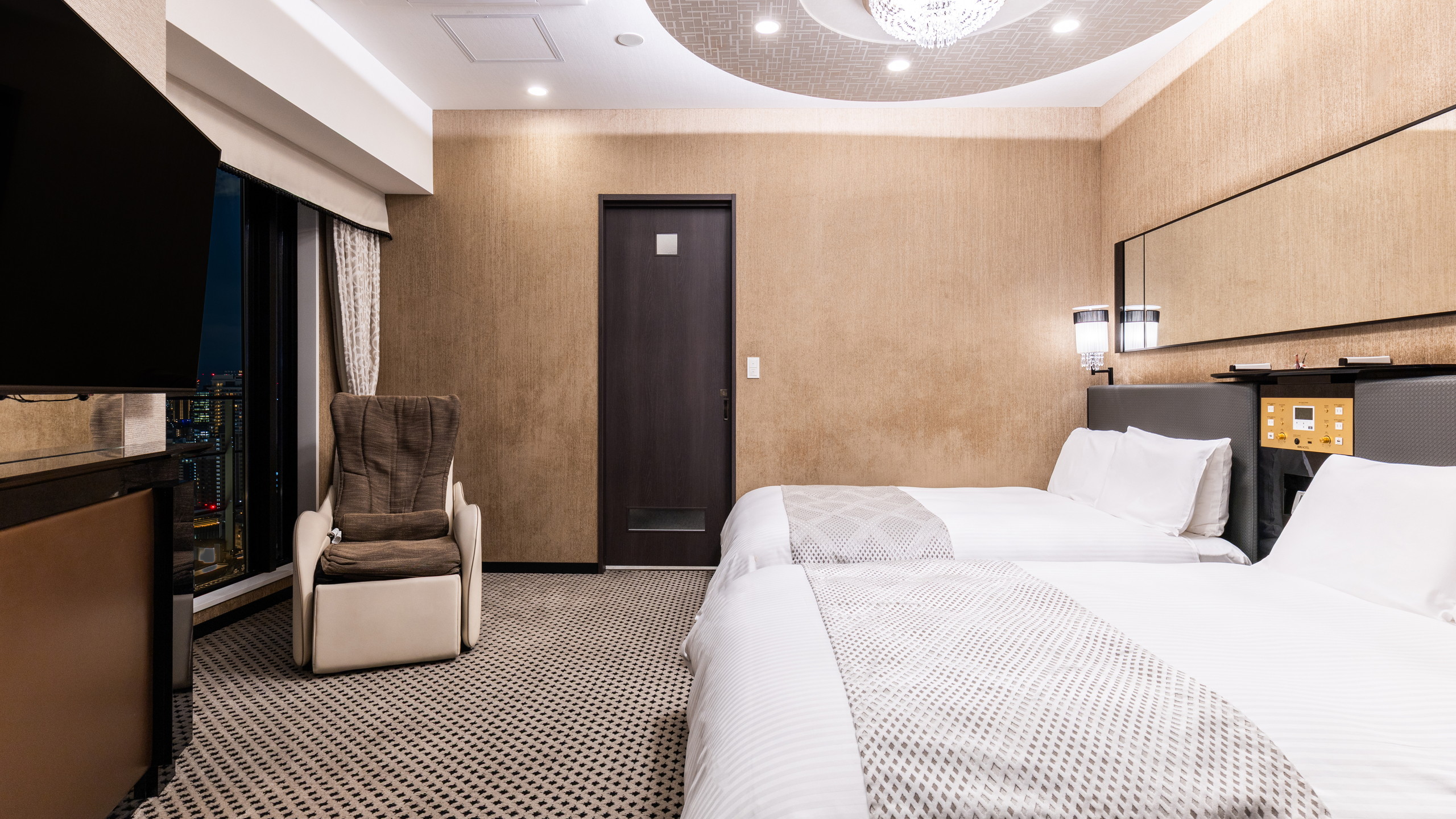 スイートルーム【トップフロア】（一例）