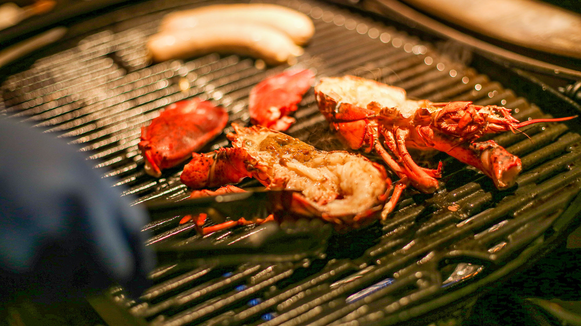 【グランピング・専属シェフ肉ver】贅沢！目の前で焼き上げるアツアツの肉料理★ドリンク・マルシェ無料