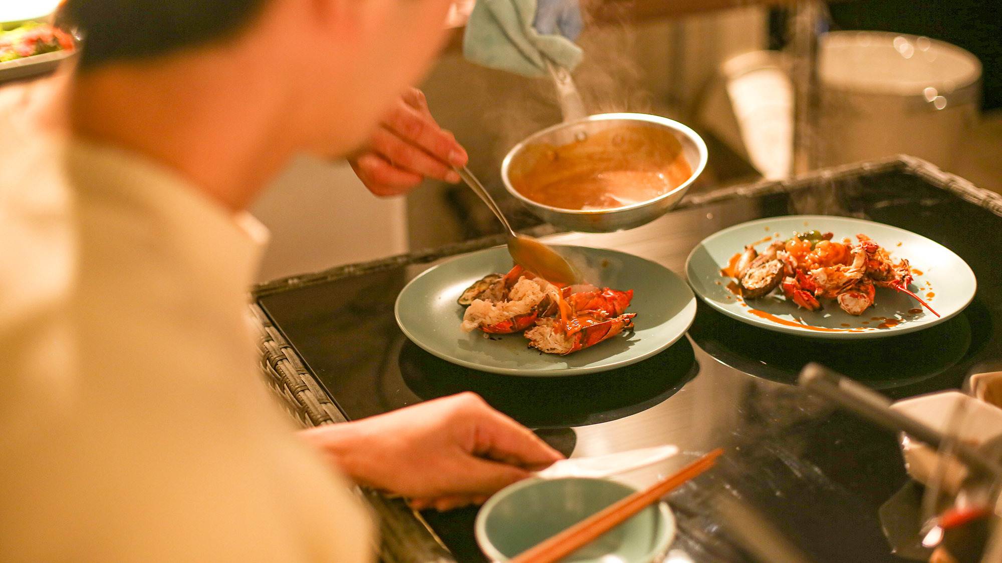 【グランピング・専属シェフ肉ver】贅沢！目の前で焼き上げるアツアツの肉料理★ドリンク・マルシェ無料