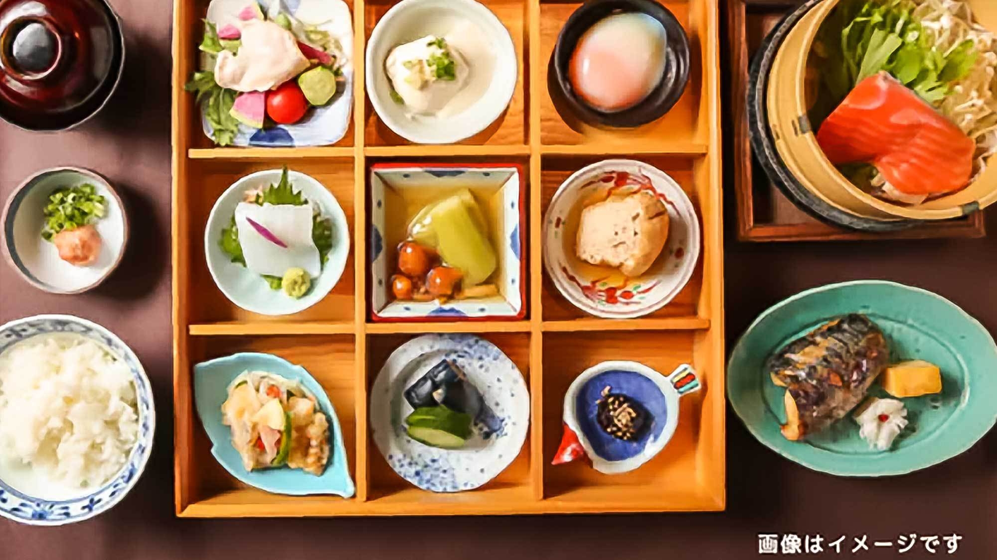 【宿泊棟・越前カニ（2食）】福井の味覚！カニの王様「越前蟹」を満喫！越前美山の自然＆温泉