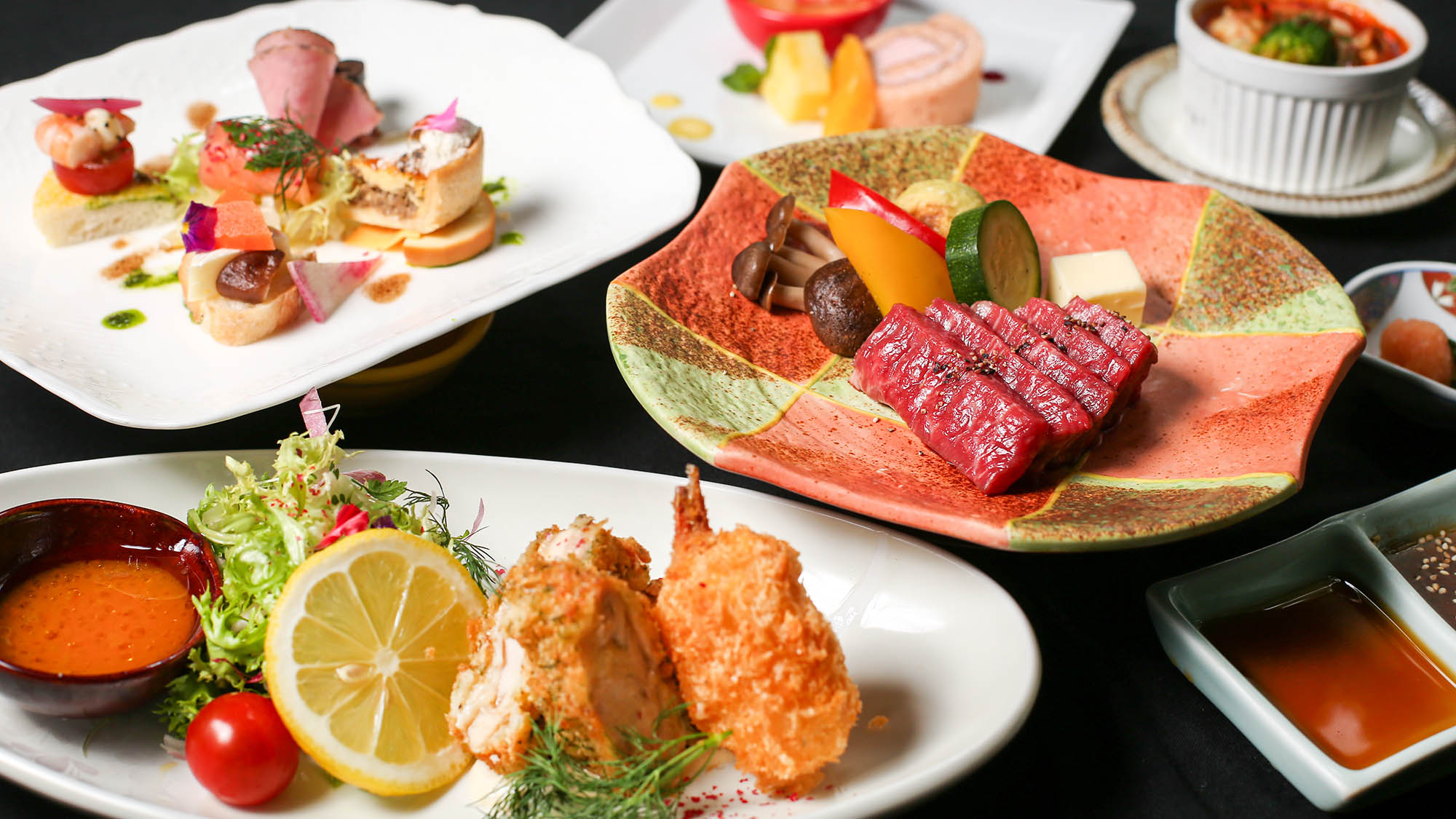 ・【デラックス恐竜プランお夕食】お肉料理が中心としたお料理をご用意いたします