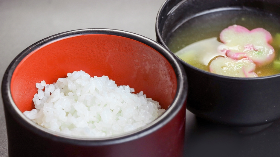 【平日限定・リーズナブル2食付き】定食スタイルでお安く！ゆったり温泉を堪能。ビジネスにもおすすめ！