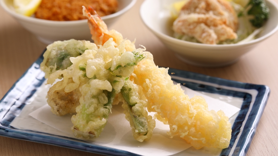 ■季節のおいしい揚げたて天ぷら