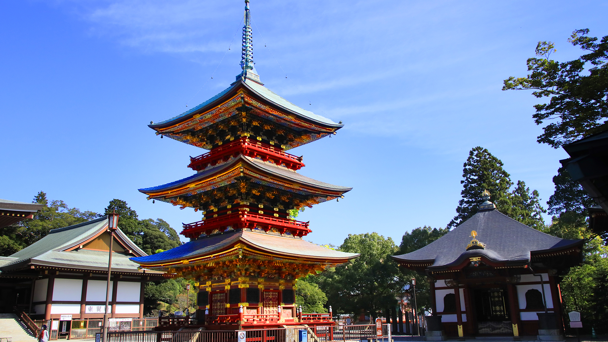 【周辺観光】成田山新勝寺まで徒歩約2分。観光に便利な立地です。