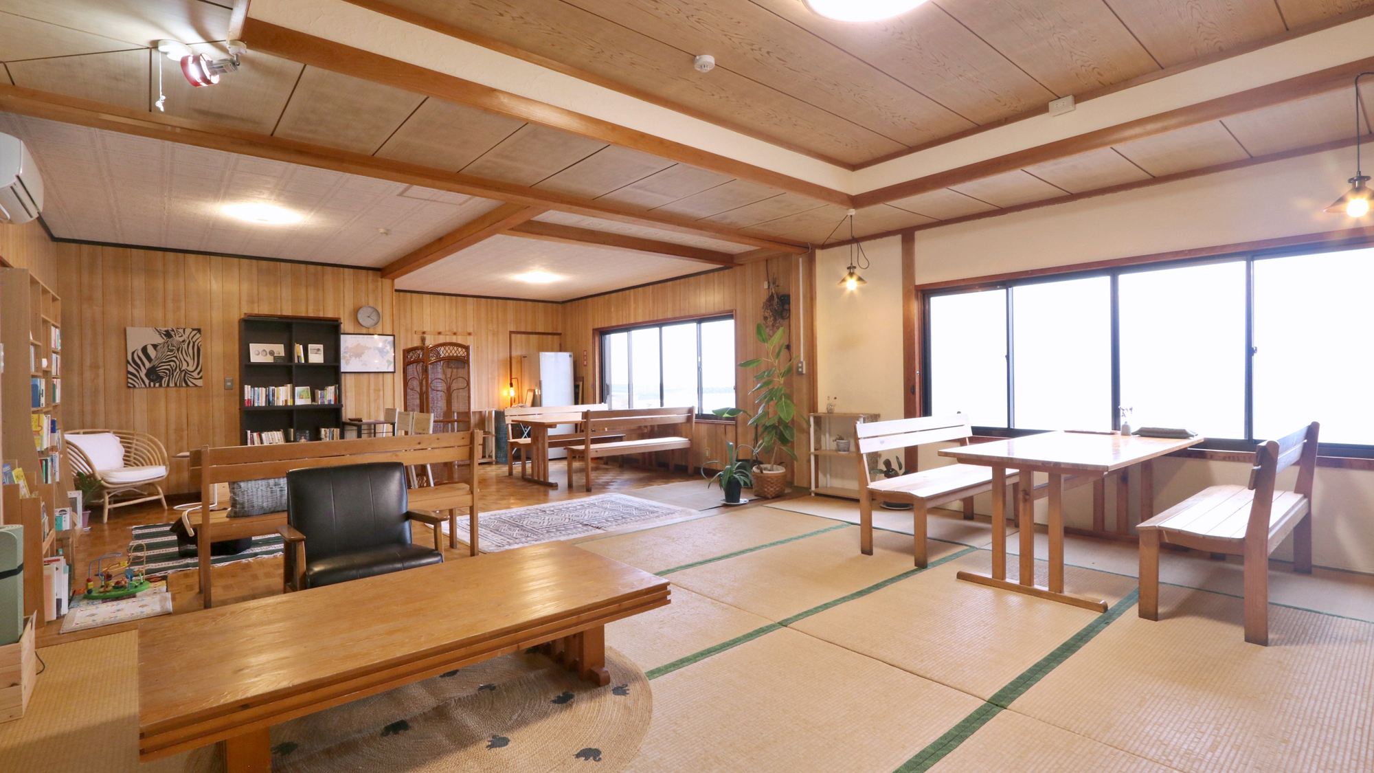 【食事処】お食事は、こちらでゆっくりと