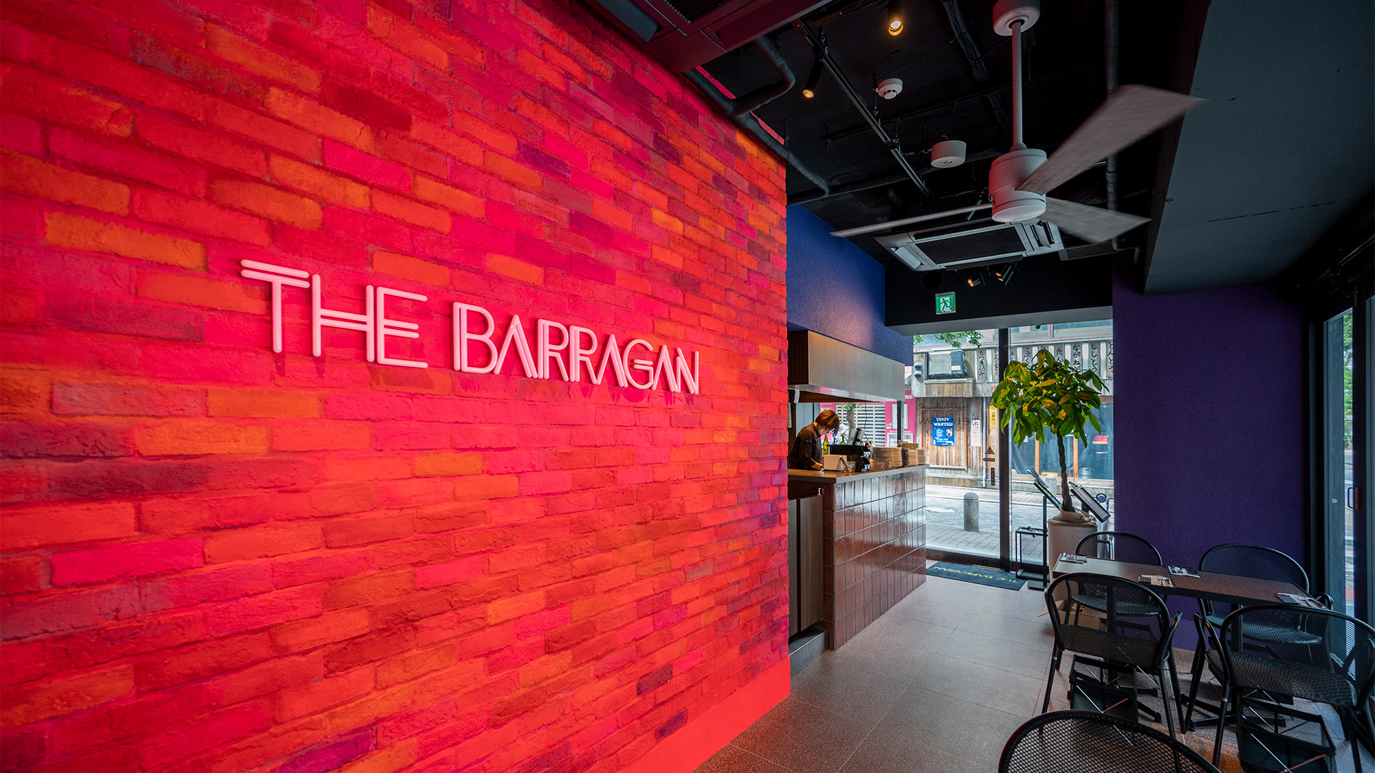 店内（THE BARRAGAN）