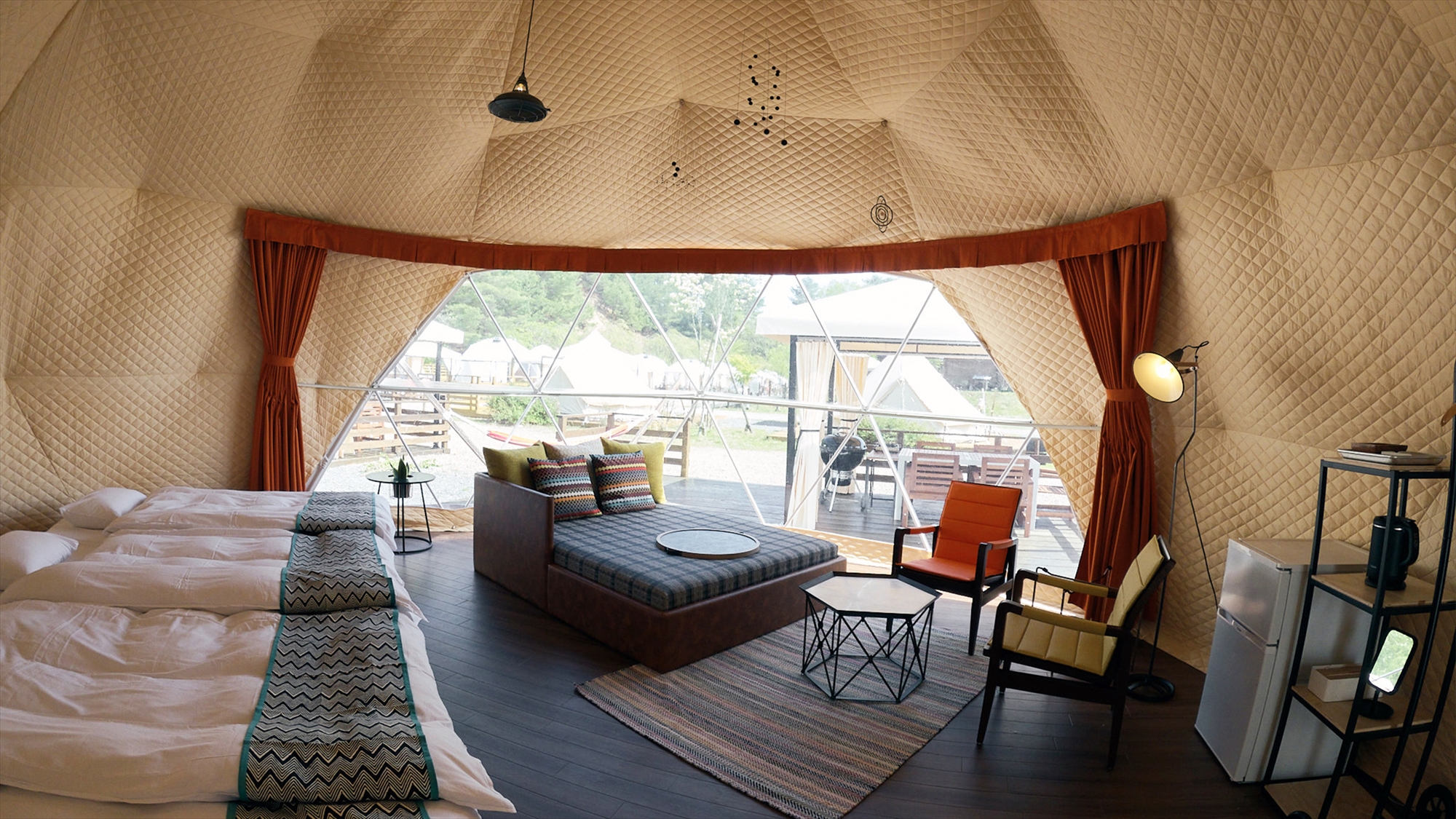 【ドーム-AIR DX-】 直径7m、30平米の大型ドームテント。遊べるグッズ完備でグループにお勧め