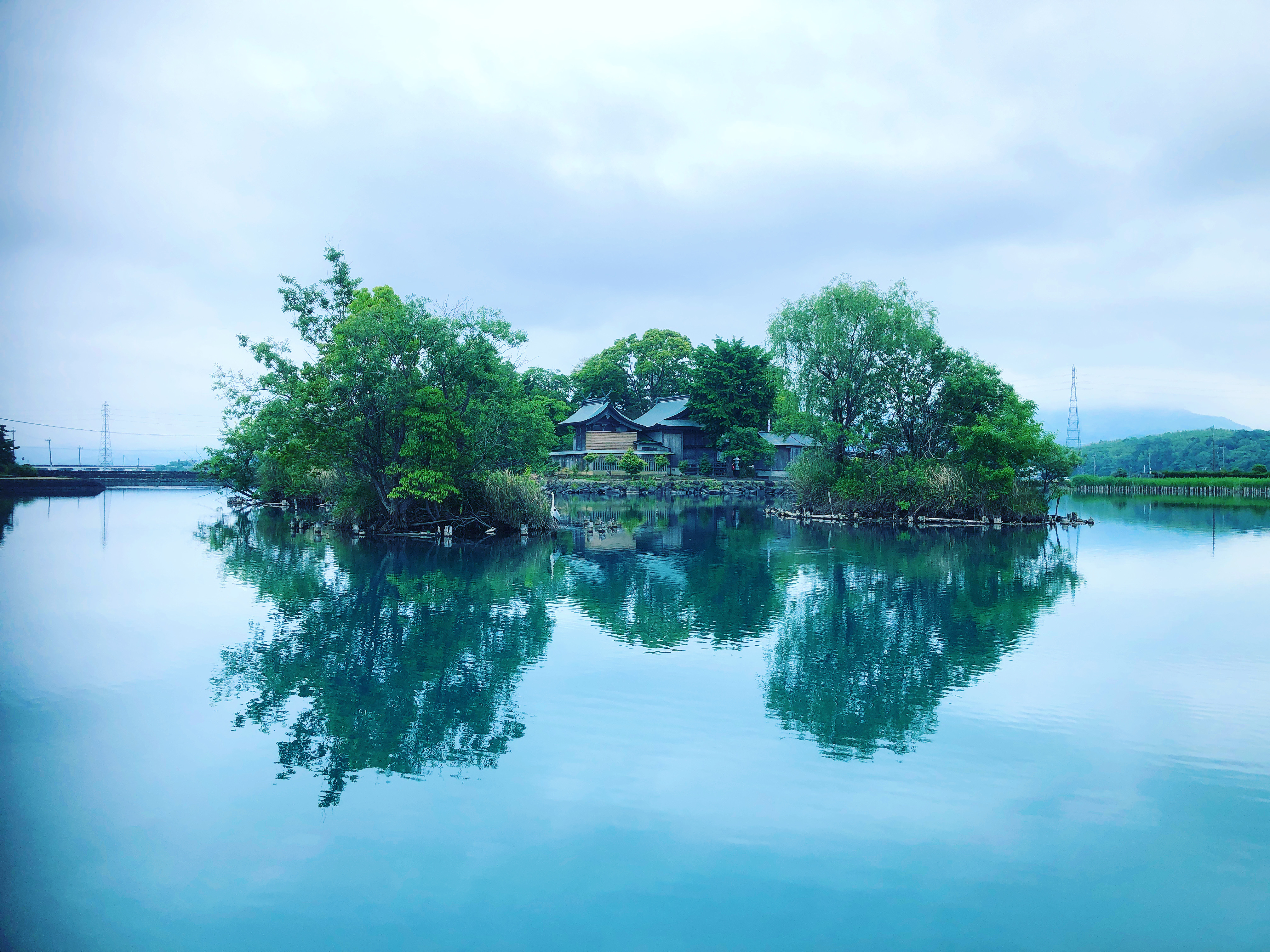観光スポット　浮島神社