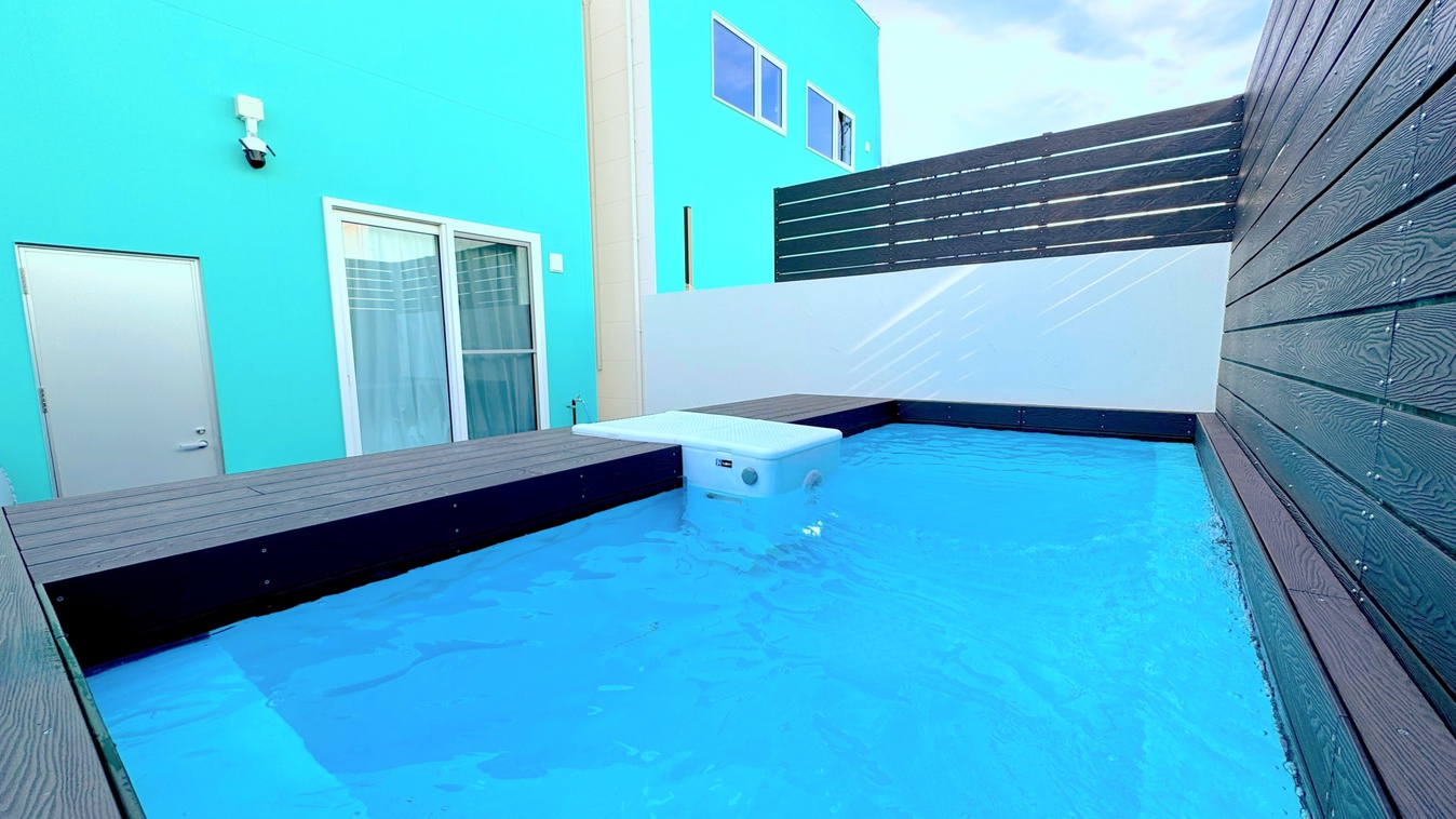 F棟：プライベートプール