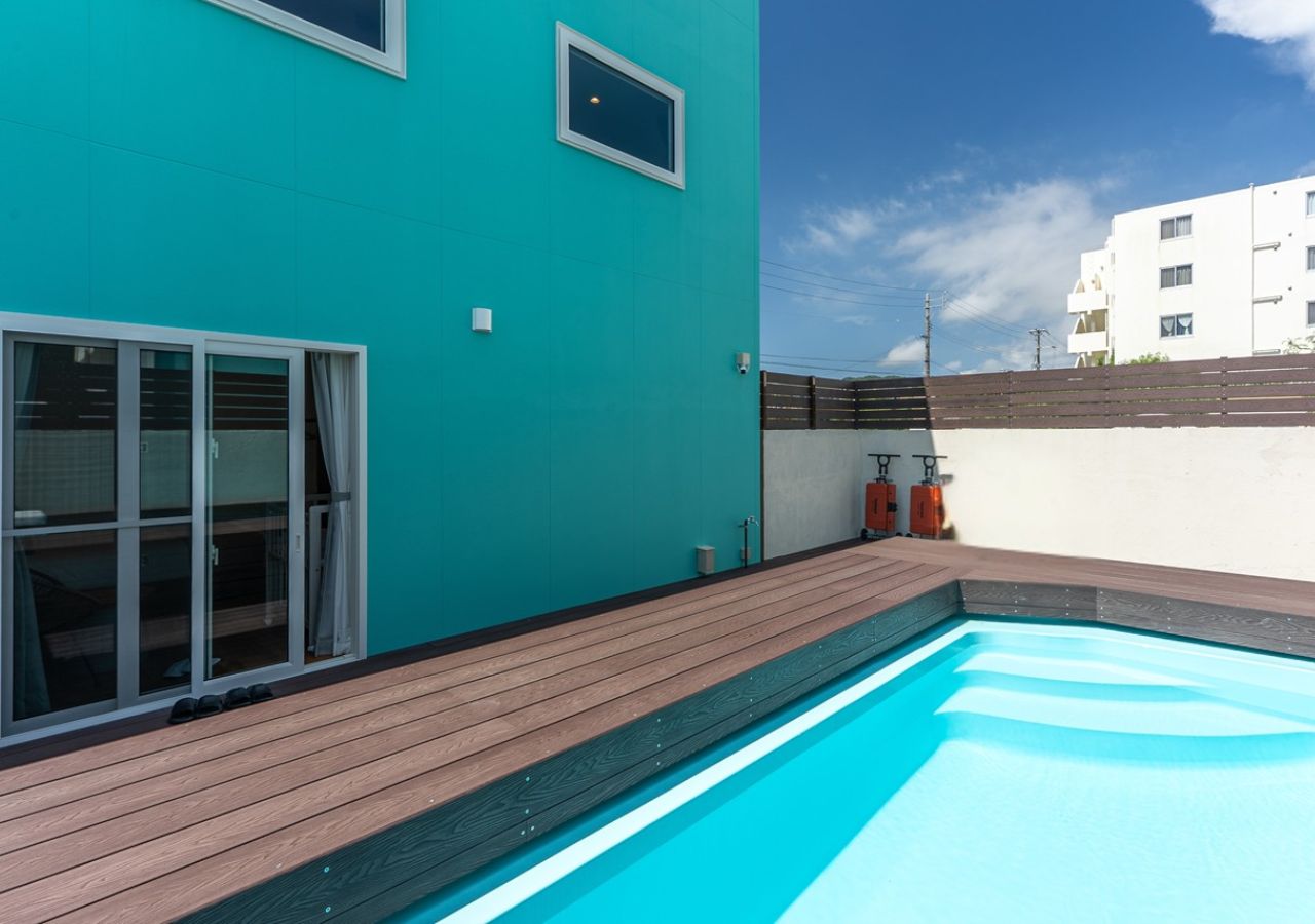 H棟：プライベートプール