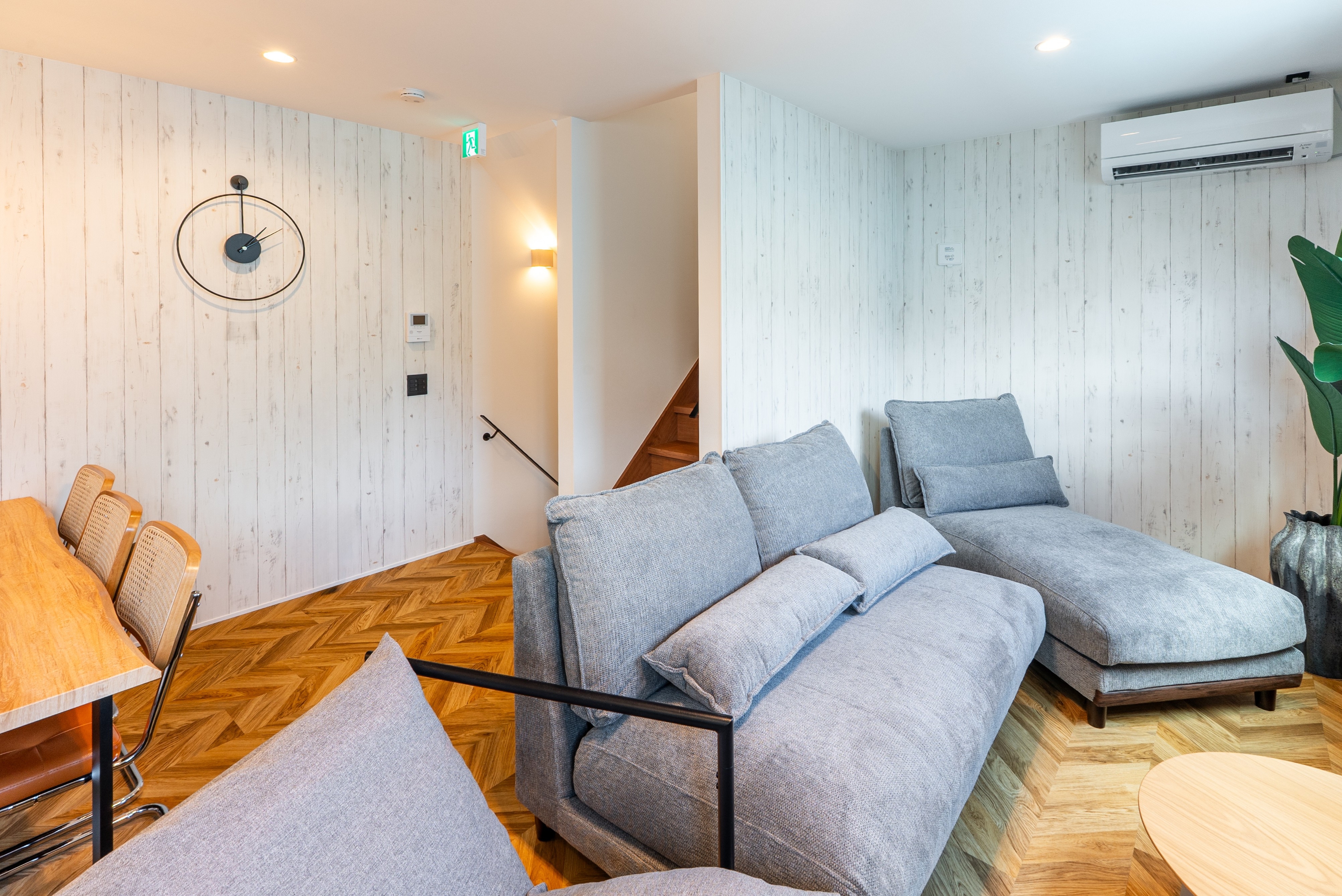 H棟：リビングダイニング