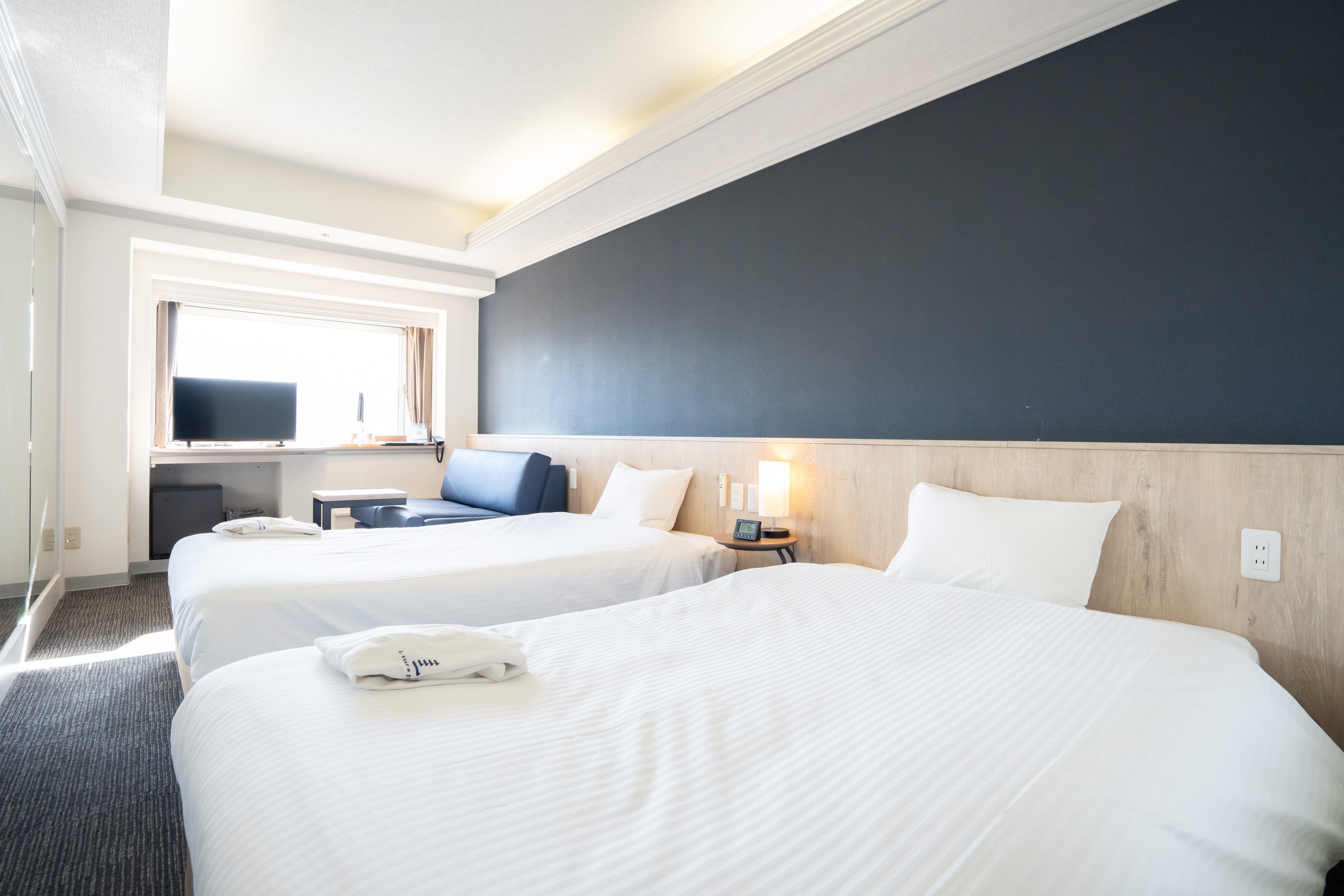 【客室一例】リラックスツイン（24㎡）ソファタイプ（タイプの指定は出来ません）