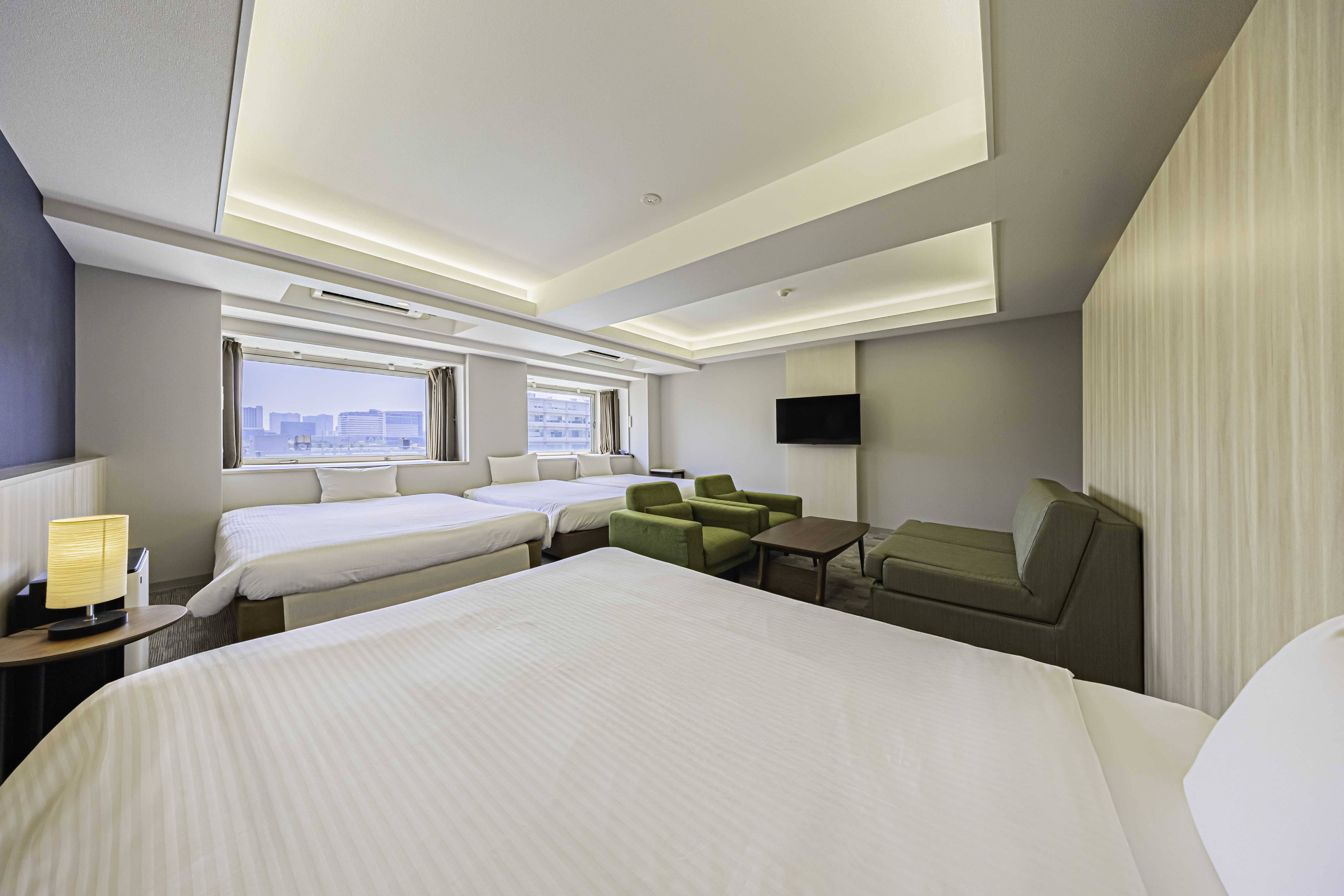 【客室一例】デラックスフォースルーム（45㎡）