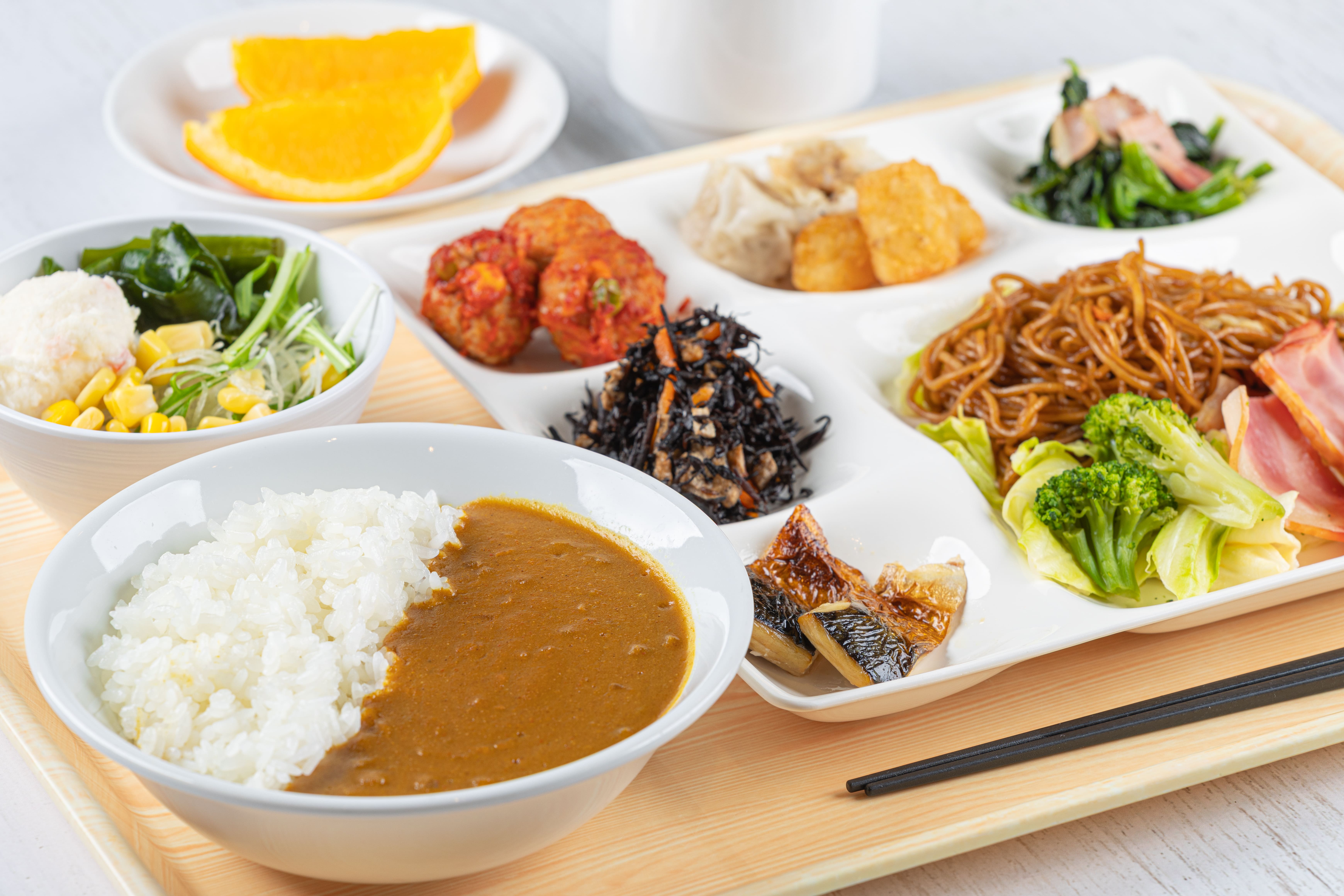 朝食バイキング（メニュー一例）