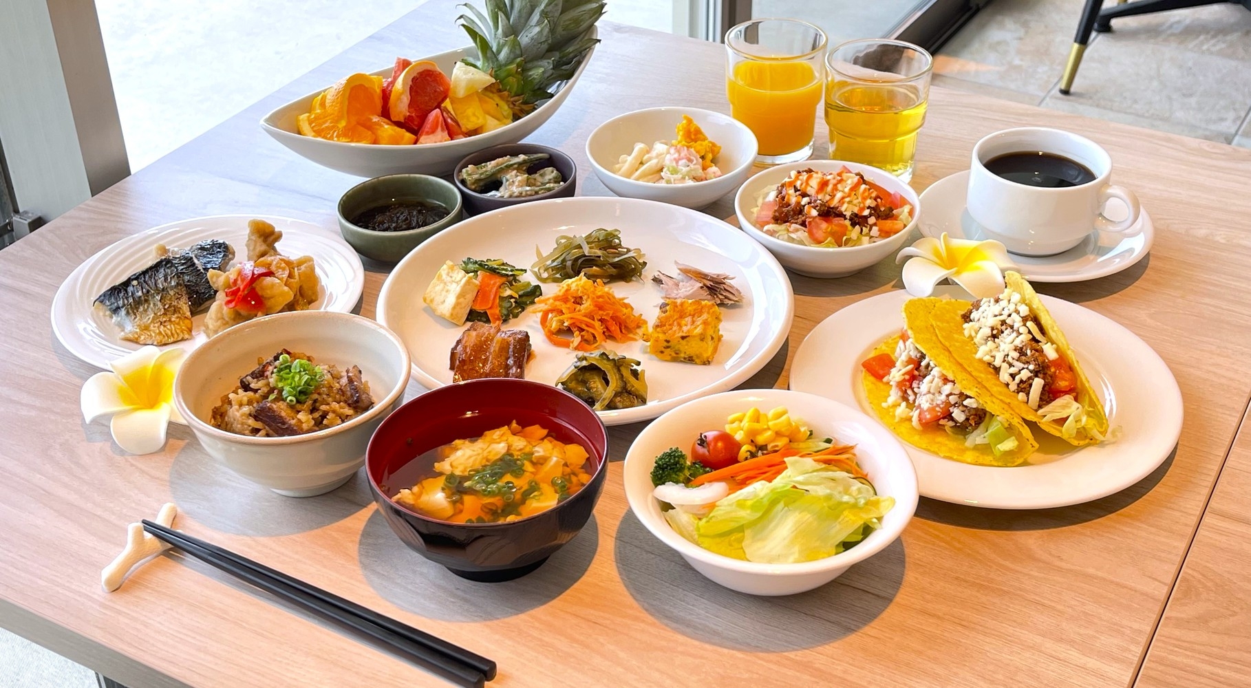 【沖縄の恵みを満喫】ディナーコース付きプラン〈夕朝食付〉