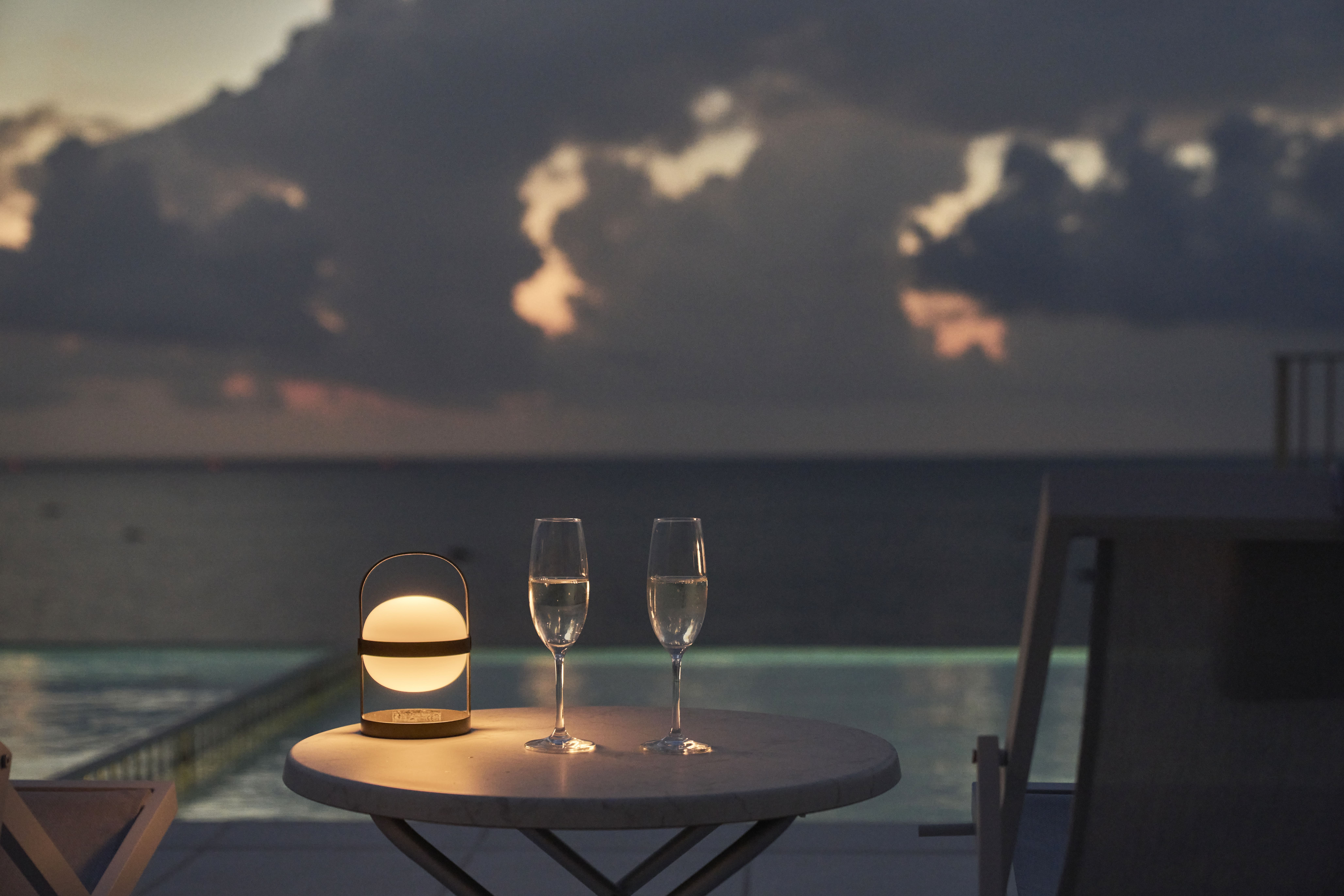 プールイメージ(夜)