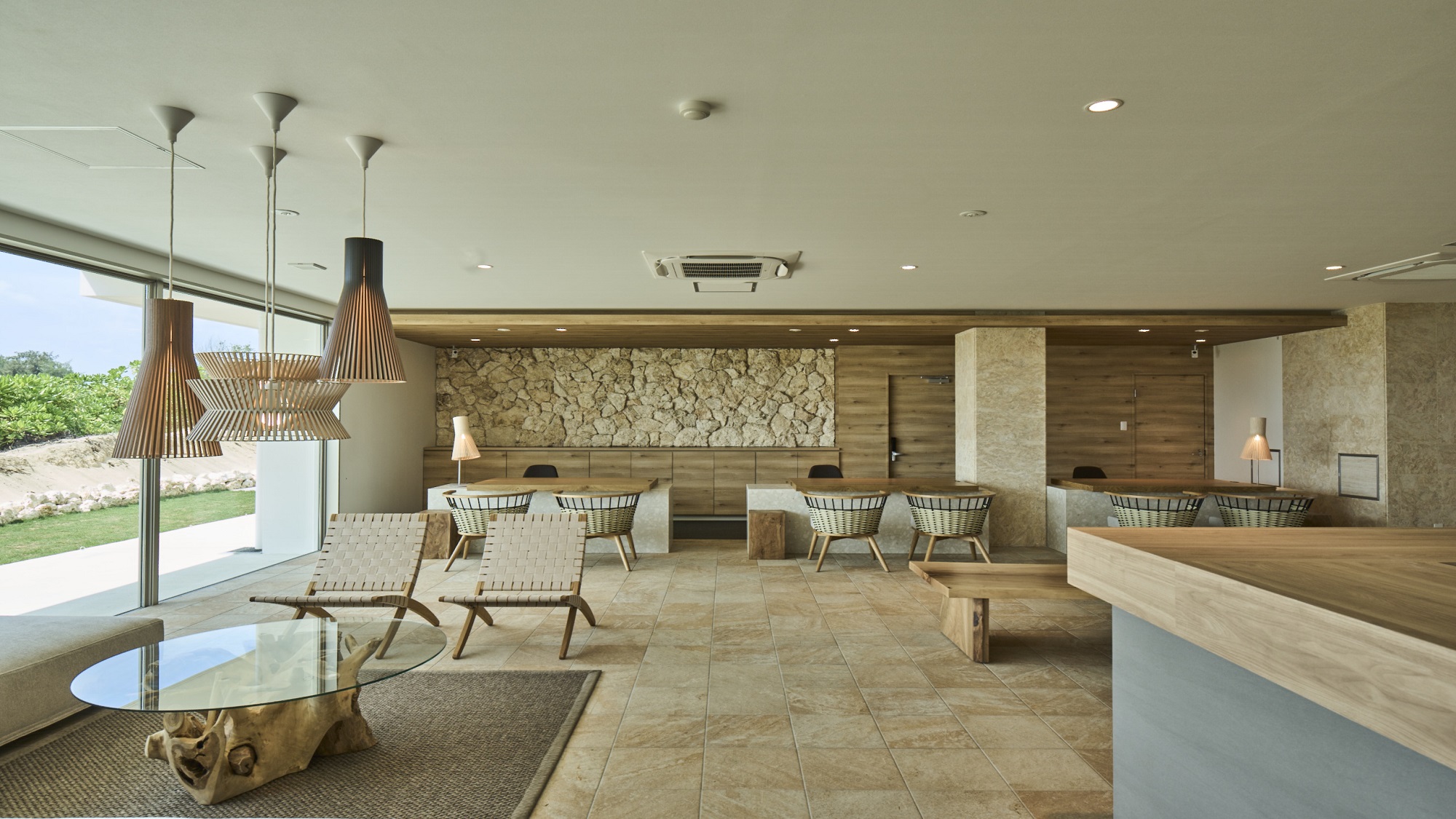 フロント・ロビー