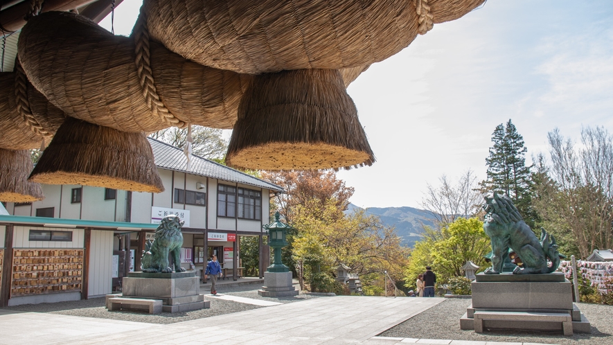 【出雲大社】縁結びの神・福の神として名高い出雲大社。当館より徒歩5分圏内。