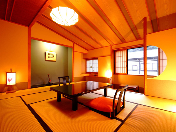 Kamar bergaya Jepang dengan 10 tikar tatami