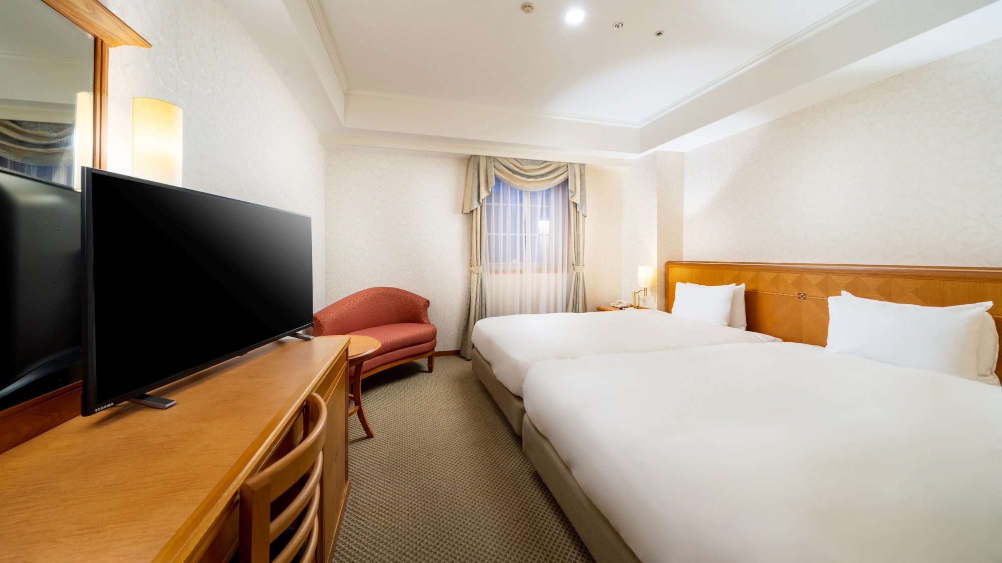 ハリウッドツイン①