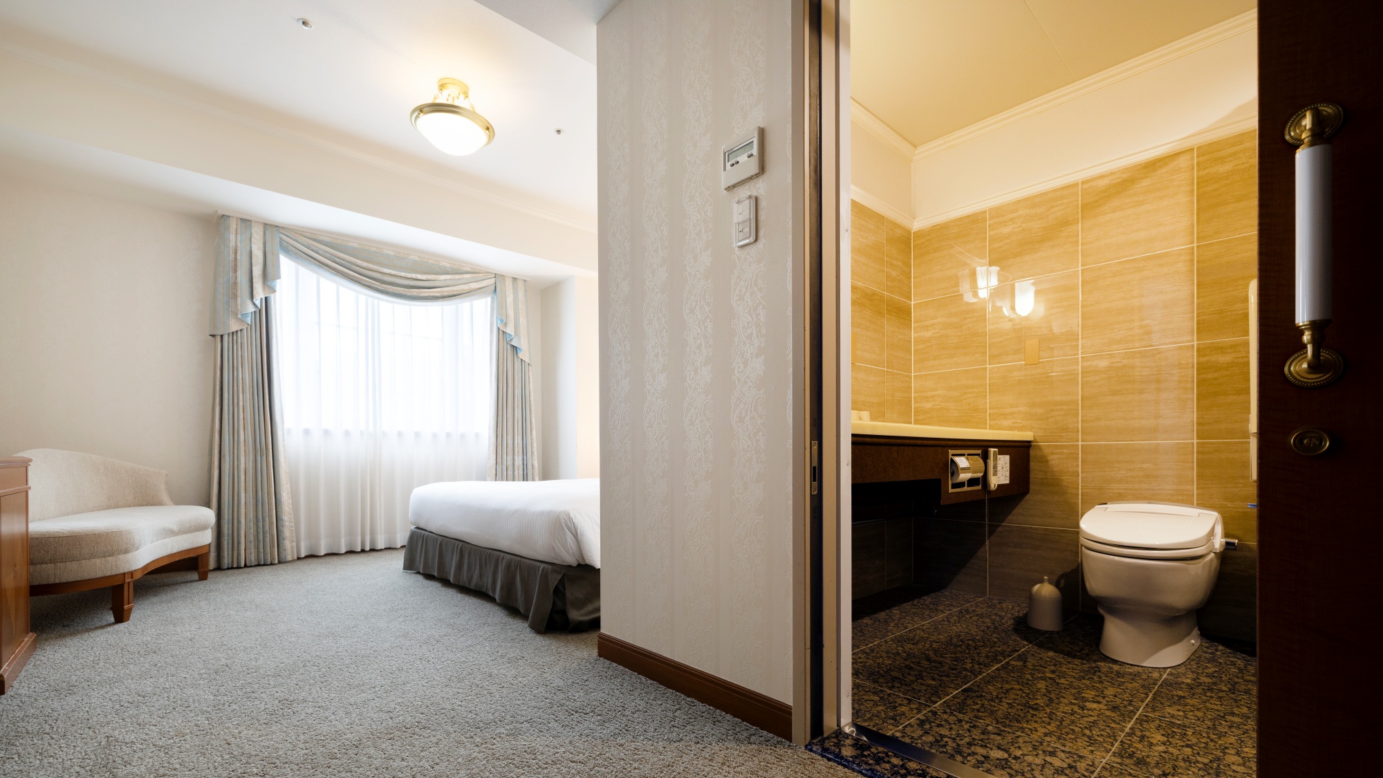 ＫＯＫＯ　ＨＯＴＥＬ　大阪心斎橋 - 写真 9