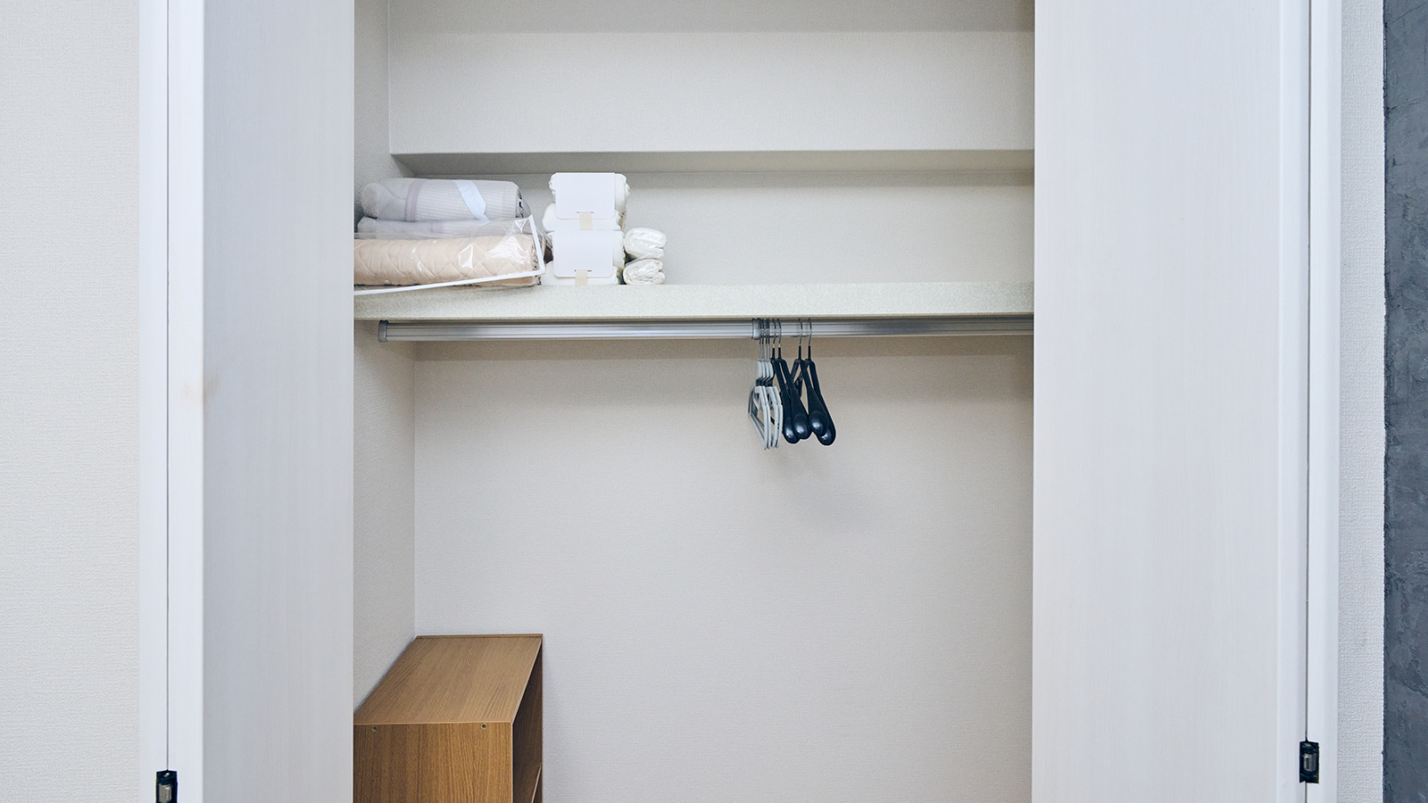 【シモンズベッド】キングベッドルーム