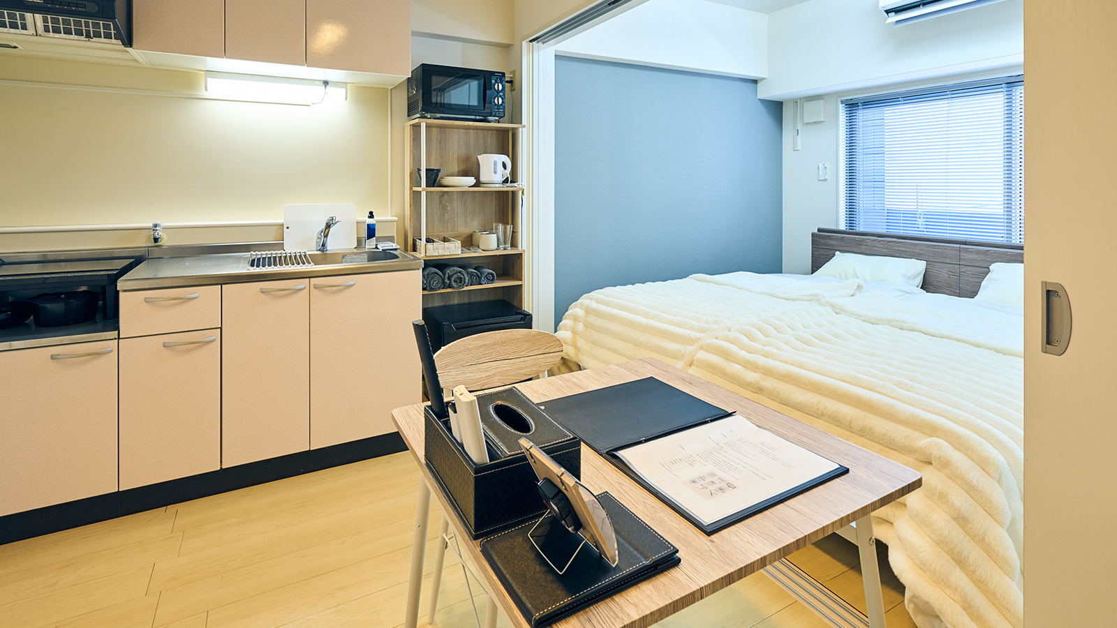 【シモンズベッド】キングベッドルーム