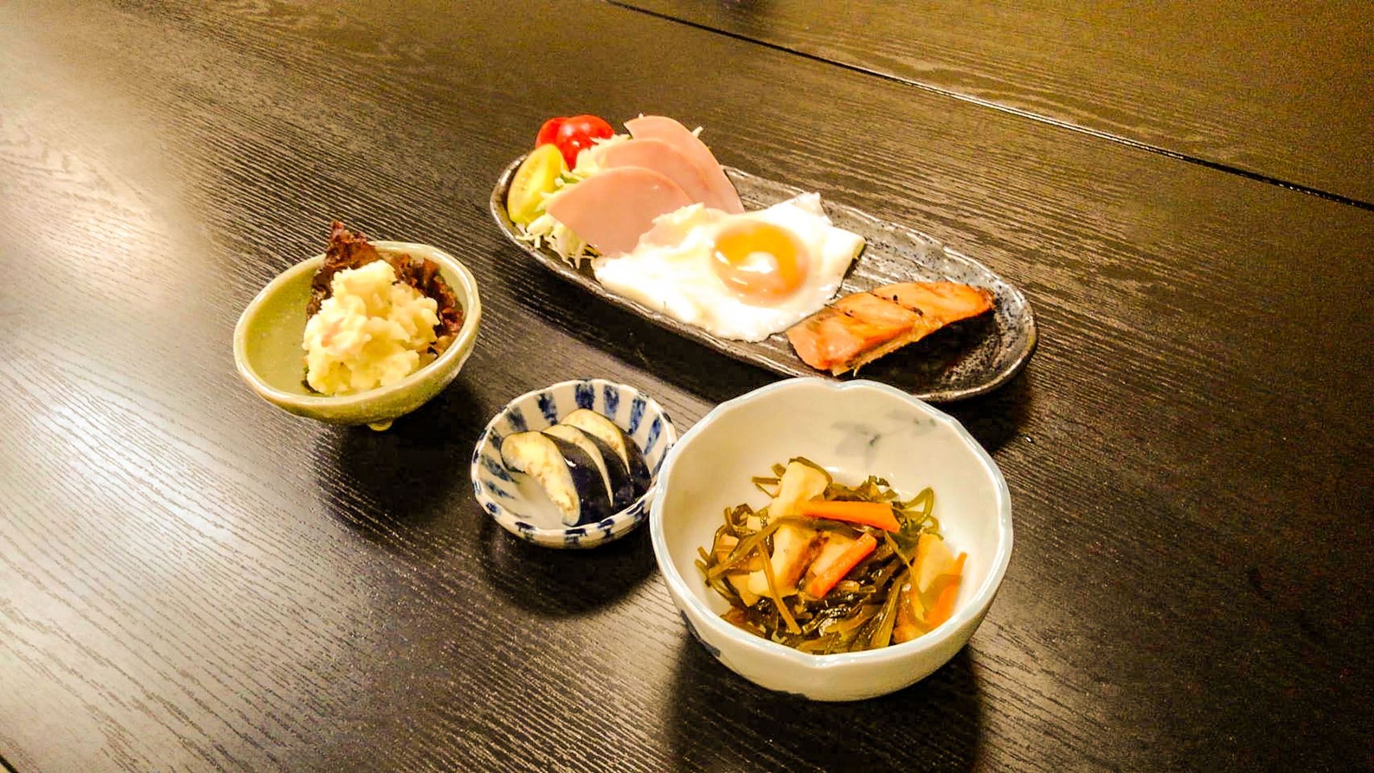 【夕食付】夕食は季節のお料理に舌鼓！朝はのんびりおすすめプラン