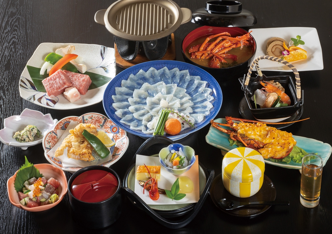 冬季限定『松コース』ふぐ刺し・宮崎牛ロースステーキ・伊勢海老の黄金焼きなど