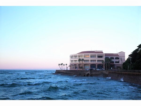 お正月限定◆ご夕食は正月向け特別会席◆年始のご旅行は是非サンクマールへ（2026年1月1日〜4日）