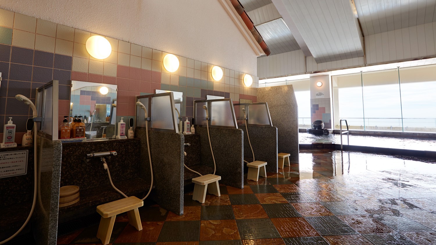 ◆大浴場(洗い場)