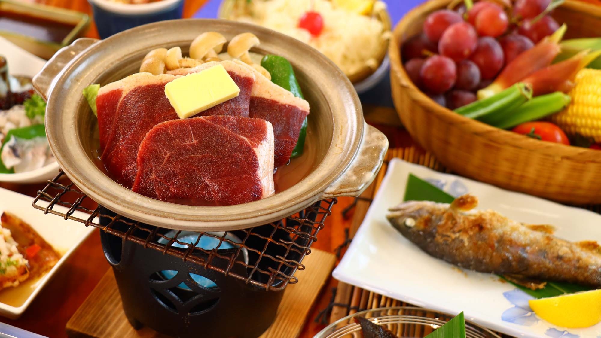 【季節のジビエ＆エノハコース】エノハ(ヤマメ)づくしに加えて猪肉の陶板焼や季節の味覚満載の贅沢プラン