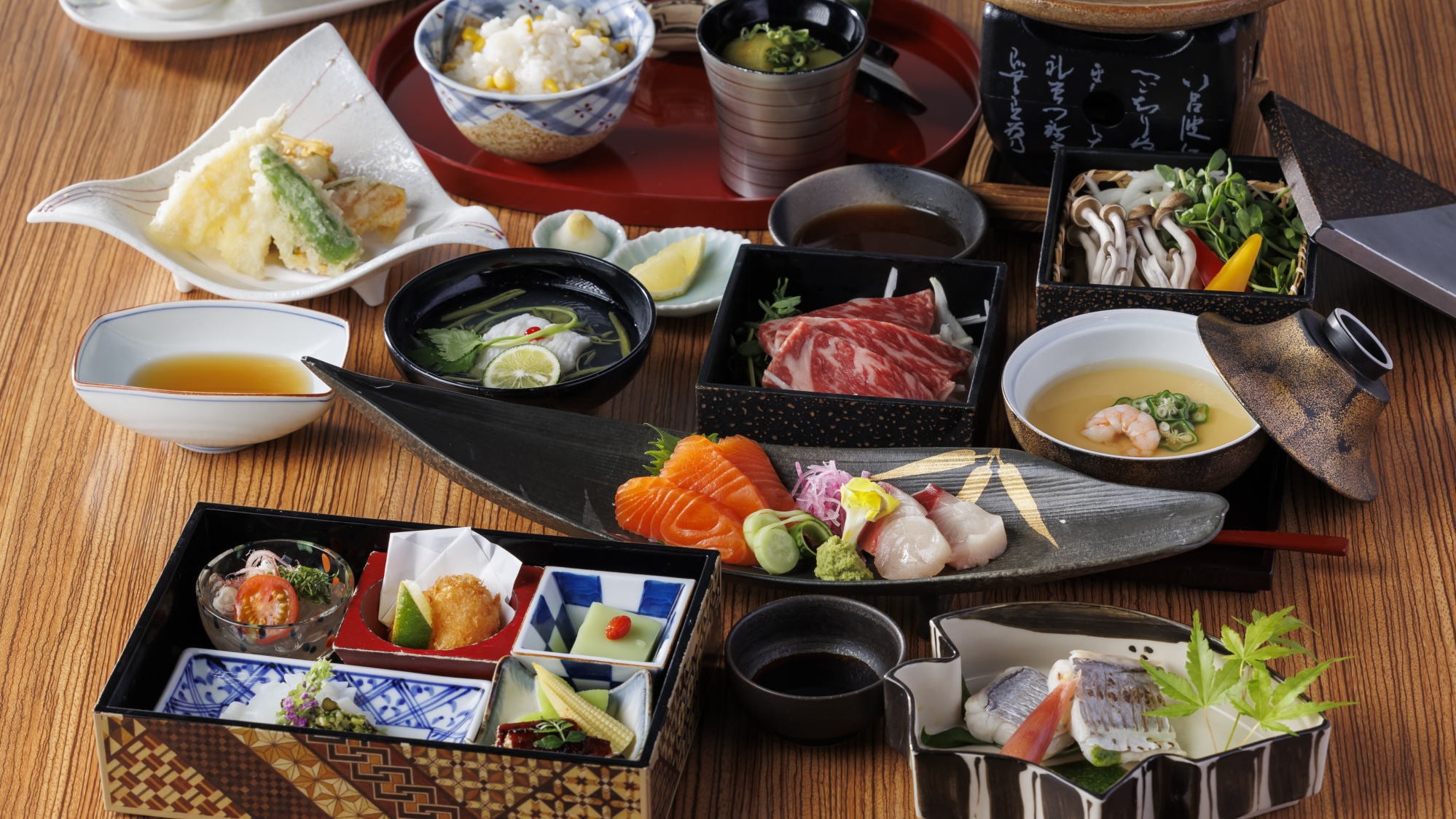 【スタンダード◇創作和食】＜ご夕食時間：17:30〜19:00＞”箱根の四季彩”を本格和食コースで。
