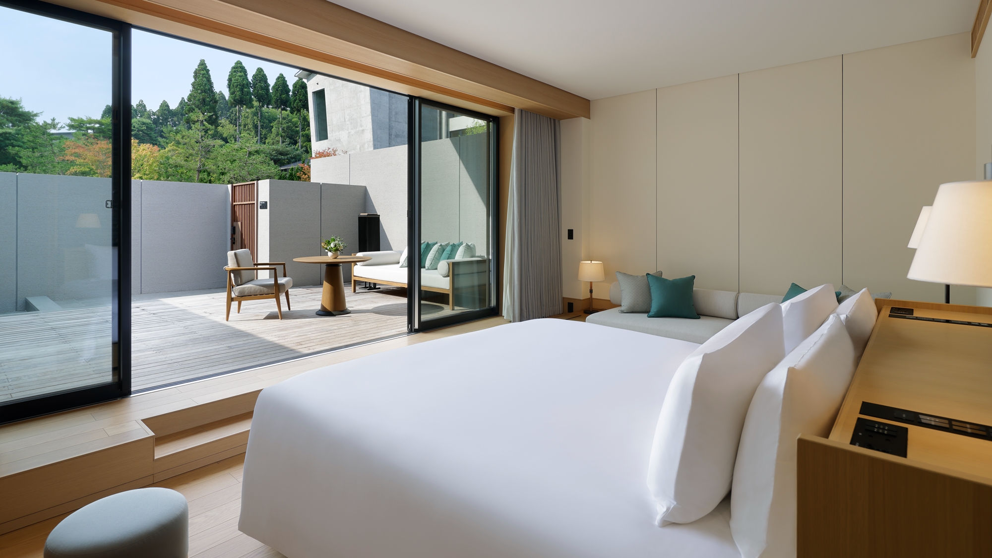 ROKU KYOTO, LXR Hotels & Resorts(部屋(ベッドルーム))