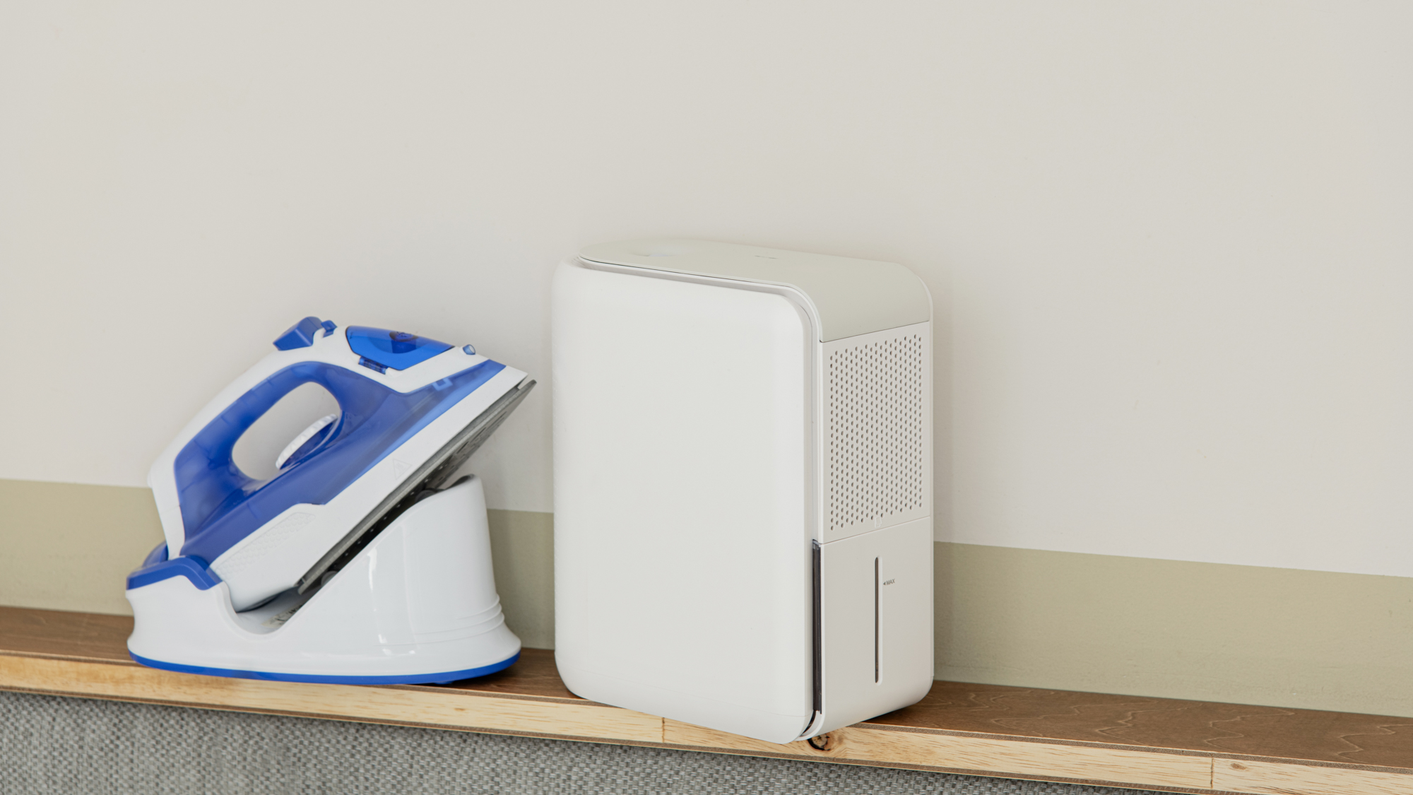 *貸出品(アイロン・加湿器)