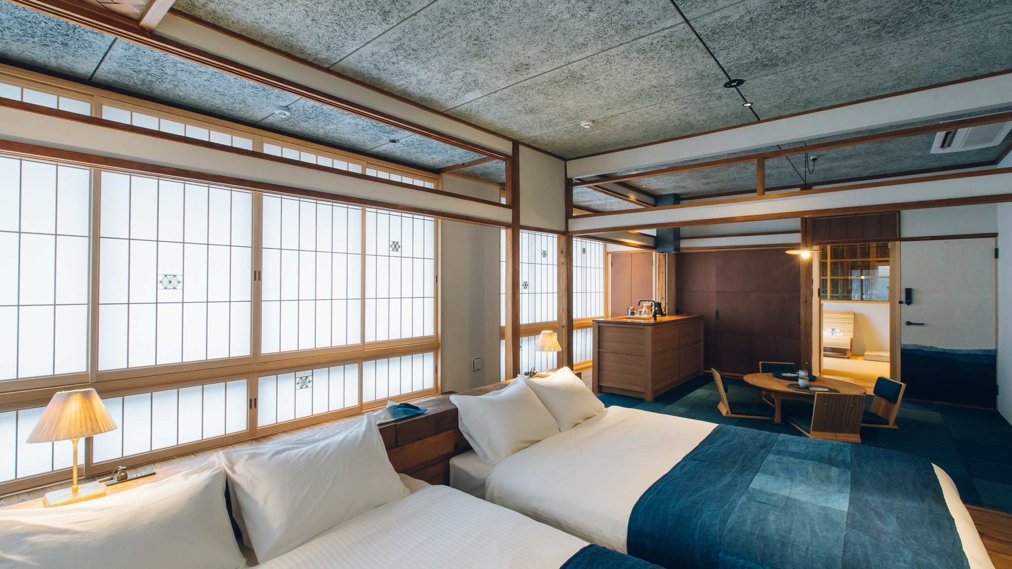 【スイートルーム　点線】