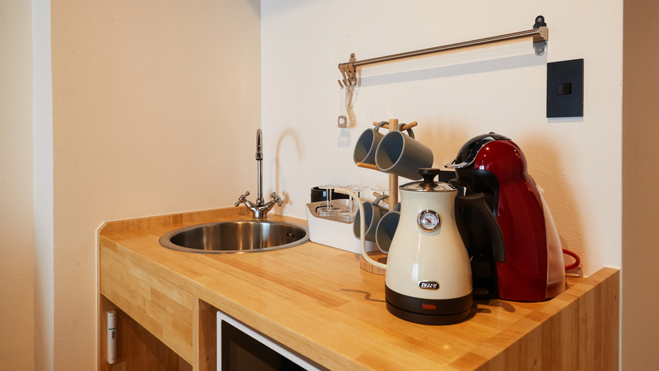 【Fusi Quad Studio】コーヒーメーカー・電子レンジ・冷蔵庫備え付けです