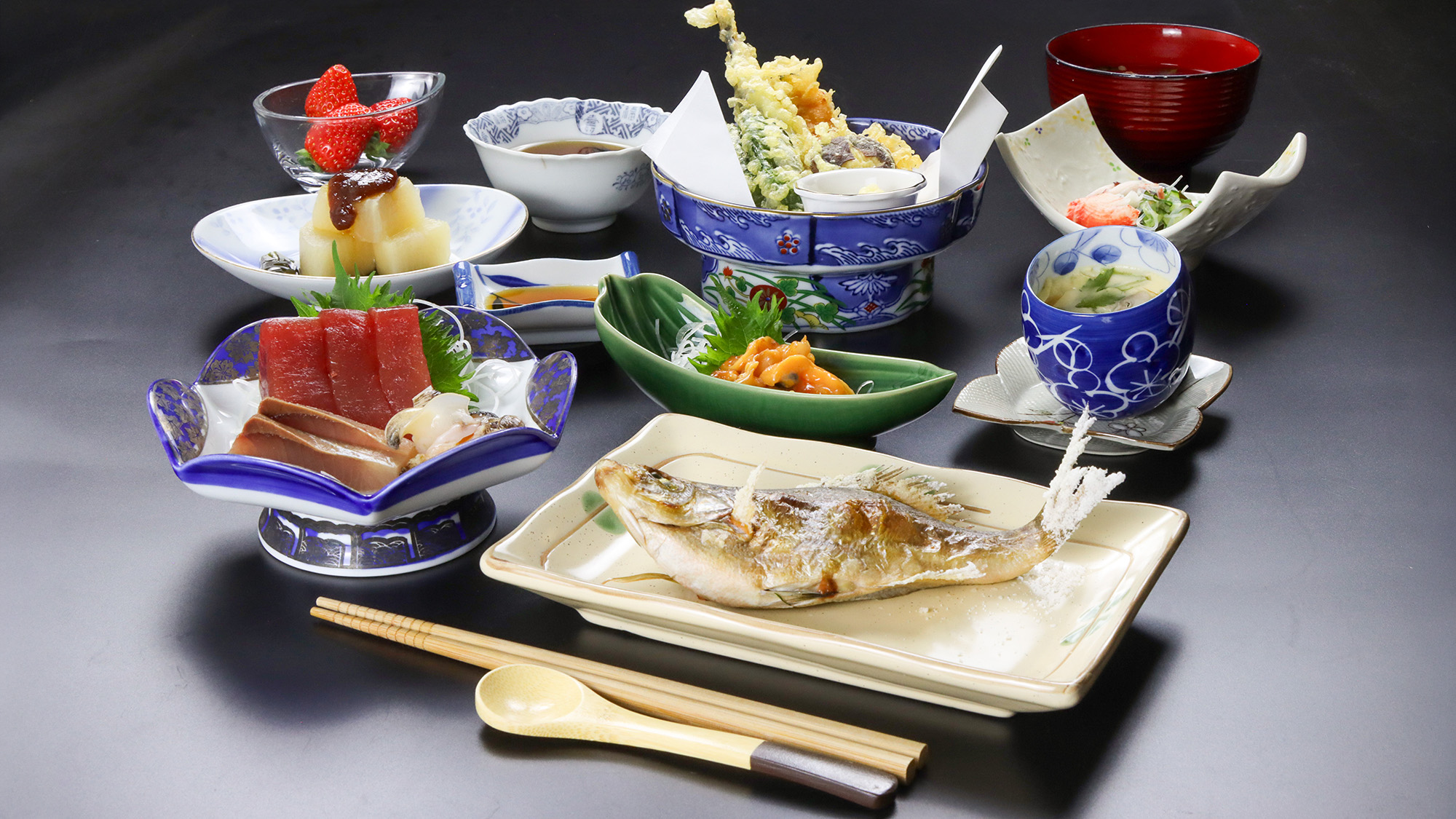 #リーズナブル夕食　女将が心を込めてご用意する、海の幸たっぷりのボリューム満点コース。